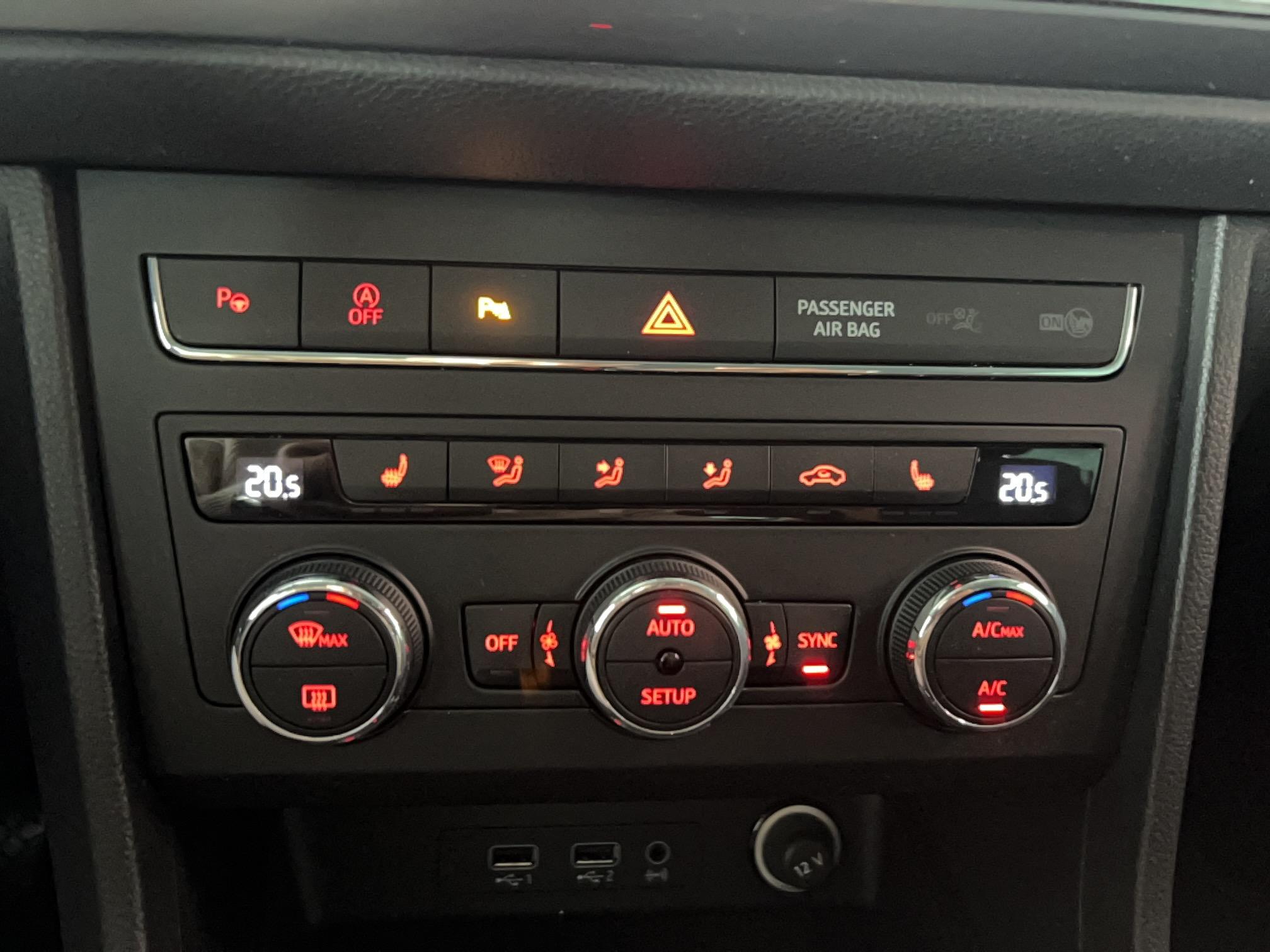 SEAT Ateca 1.6 TDI 115 ch Start/Stop Ecomotive Style Business - Véhicule Occasion Océane Auto