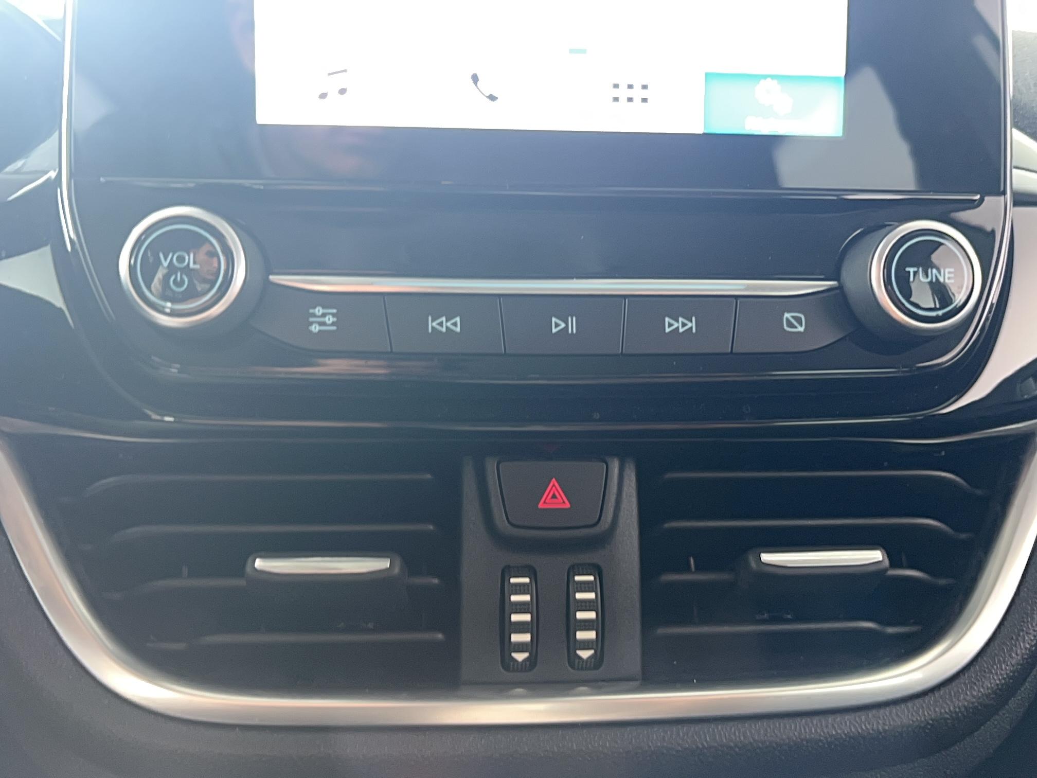 FORD Fiesta 1.0 EcoBoost 100 ch S&S BVM6 Trend - Véhicule Occasion Océane Auto