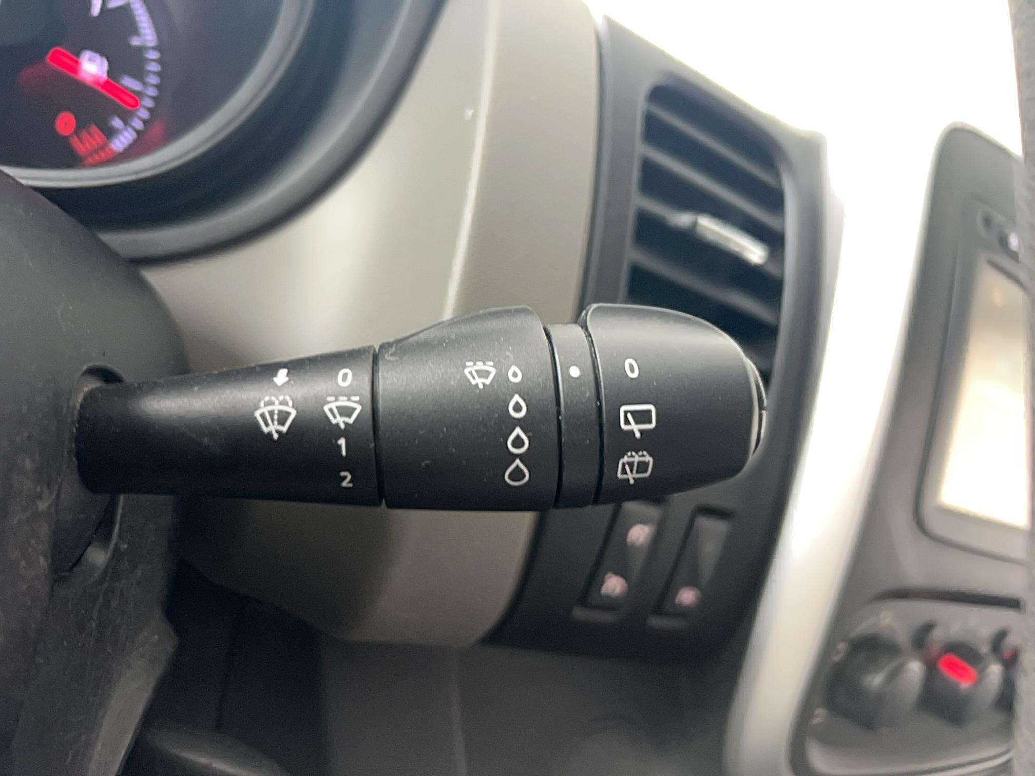 RENAULT Trafic Combi L2 dCi 95 Stop&Start Life - Véhicule Occasion Océane Auto
