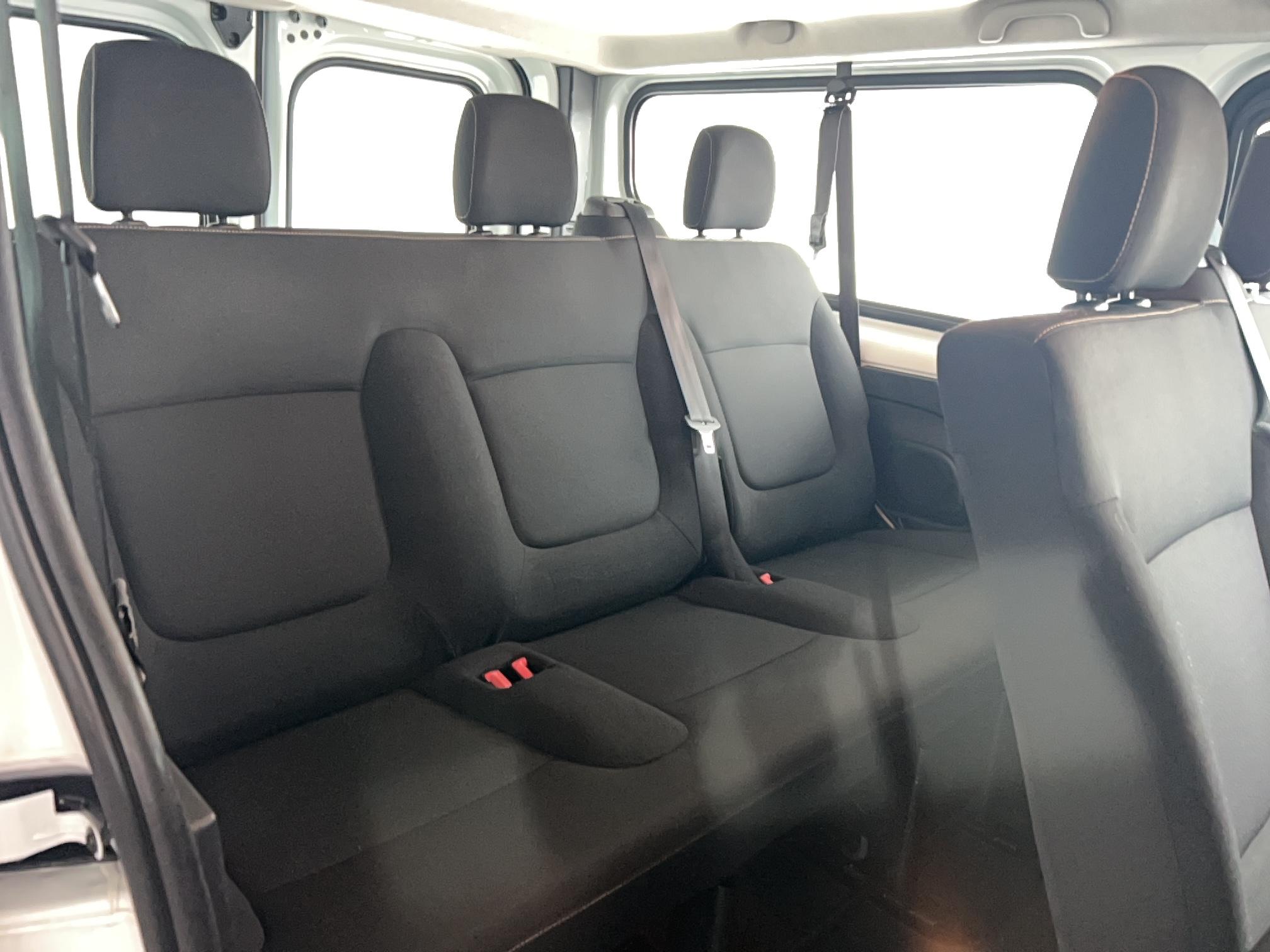 RENAULT Trafic Combi L2 dCi 95 Stop&Start Life - Véhicule Occasion Océane Auto