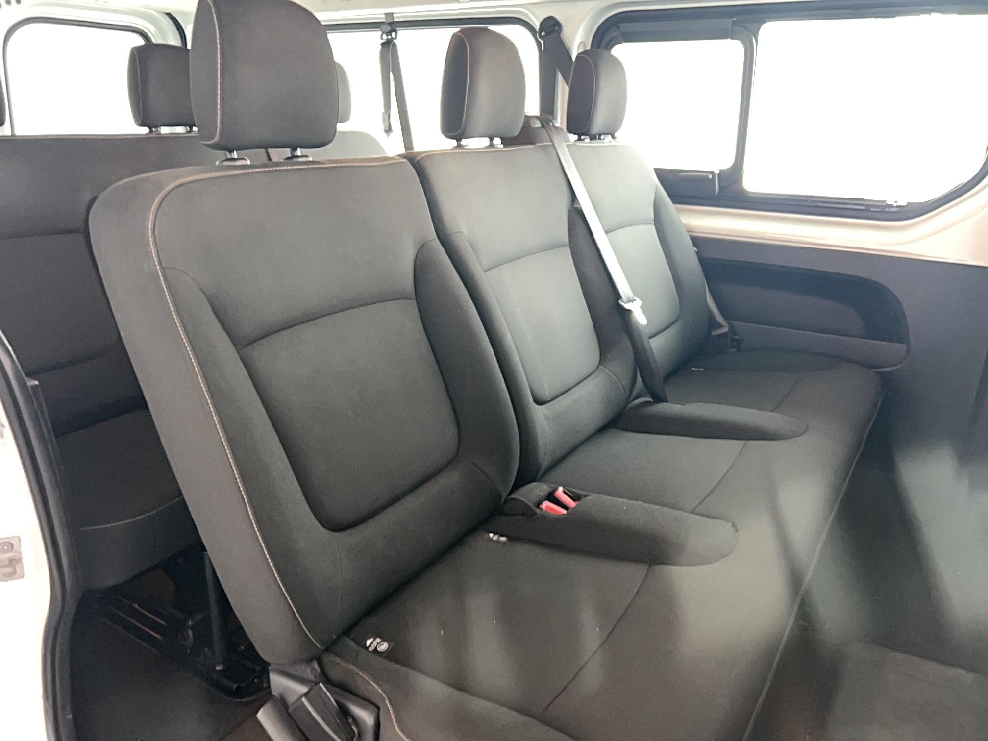 RENAULT Trafic Combi L2 dCi 95 Stop&Start Life - Véhicule Occasion Océane Auto