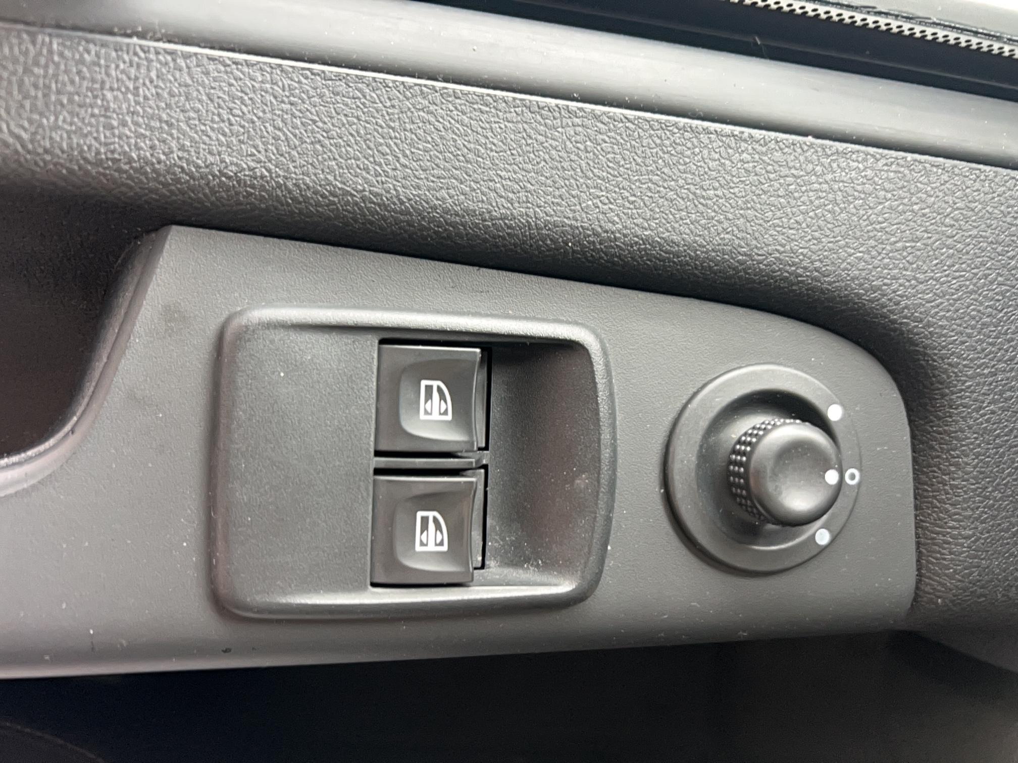 RENAULT Trafic Combi L2 dCi 95 Stop&Start Life - Véhicule Occasion Océane Auto