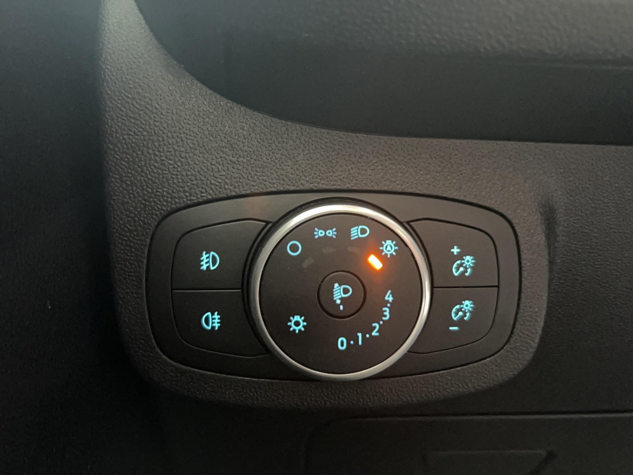 FORD Fiesta 1.0 EcoBoost 100 ch S&S BVM6 Trend - Véhicule Occasion Océane Auto