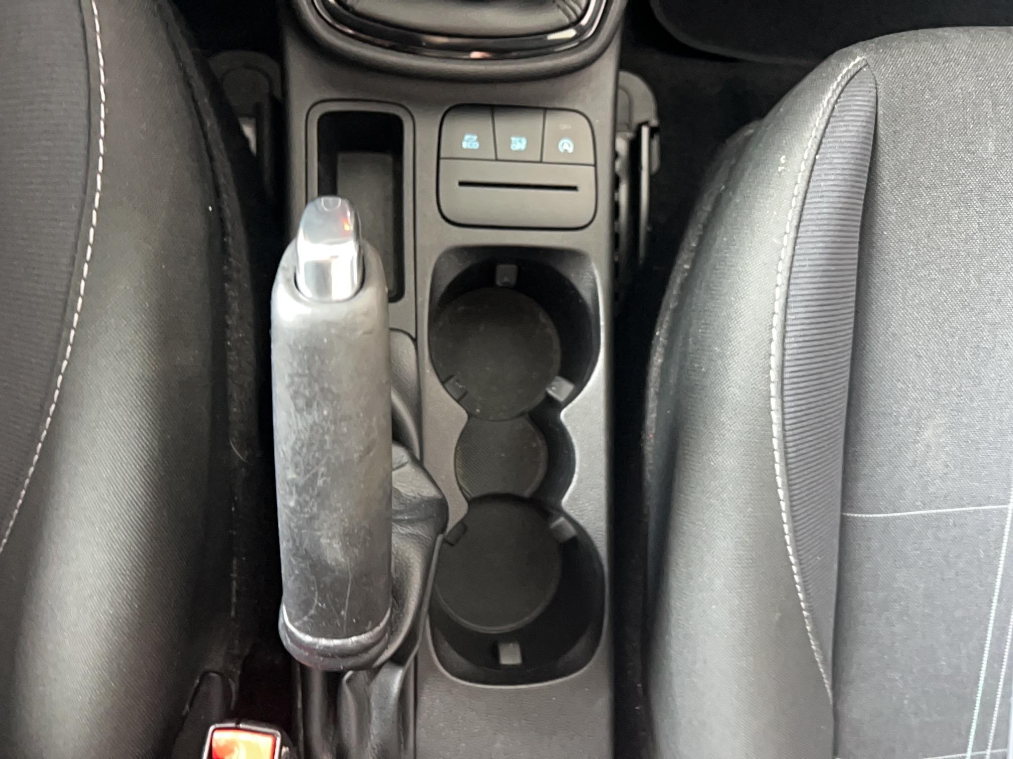 FORD Fiesta 1.0 EcoBoost 100 ch S&S BVM6 Trend - Véhicule Occasion Océane Auto