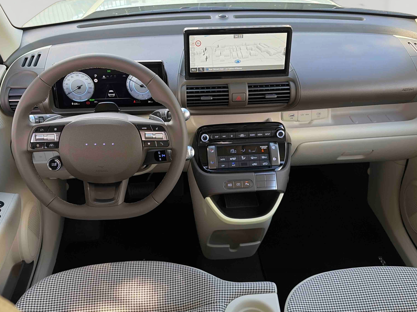 HYUNDAI Inster 49 kWh 5 pl. Creative - Véhicule Occasion - Océane Auto HYUNDAI Inster 49 kWh 5 pl. Creative - Véhicule Occasion Océane Auto