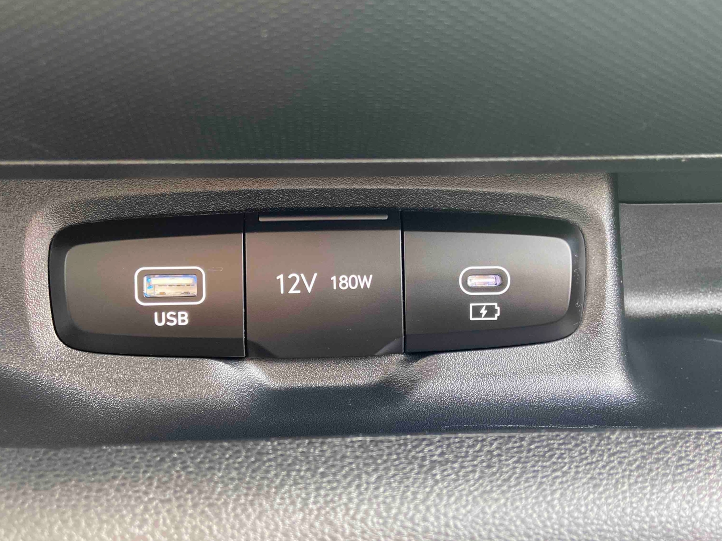 HYUNDAI Inster 42 kWh 4 pl. Intuitive - Véhicule Occasion Océane Auto