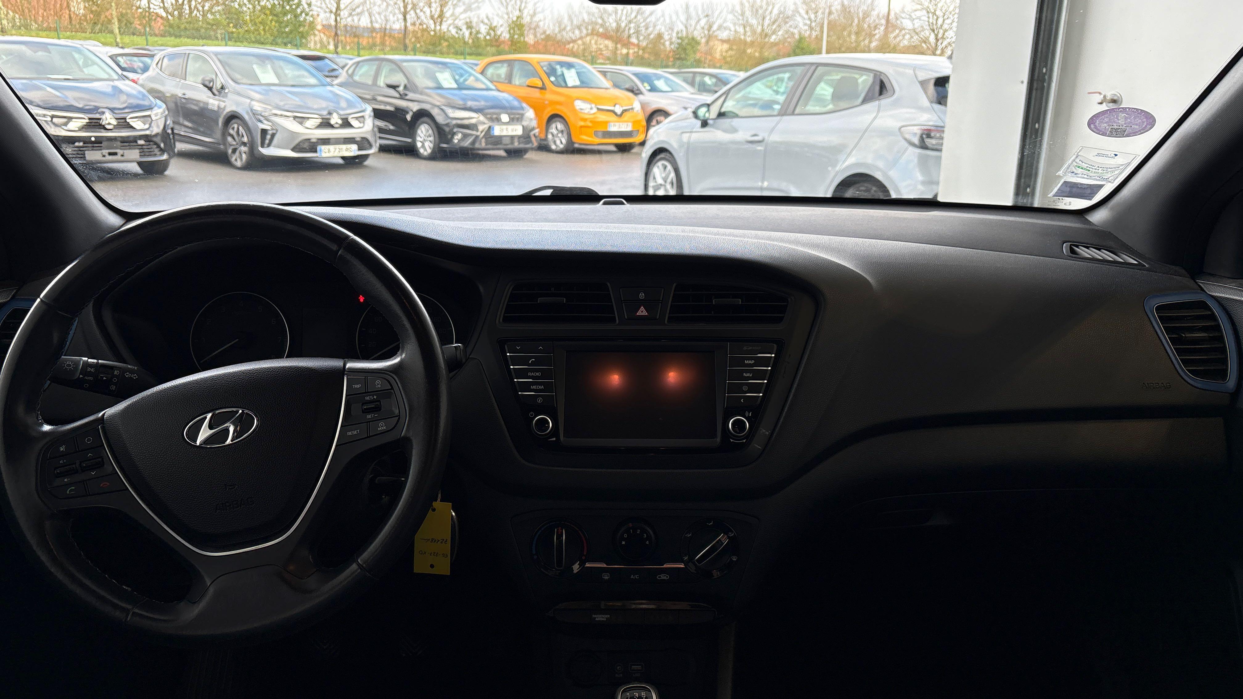 HYUNDAI i20 1.2 84 GO! Navi - Véhicule Occasion Océane Auto