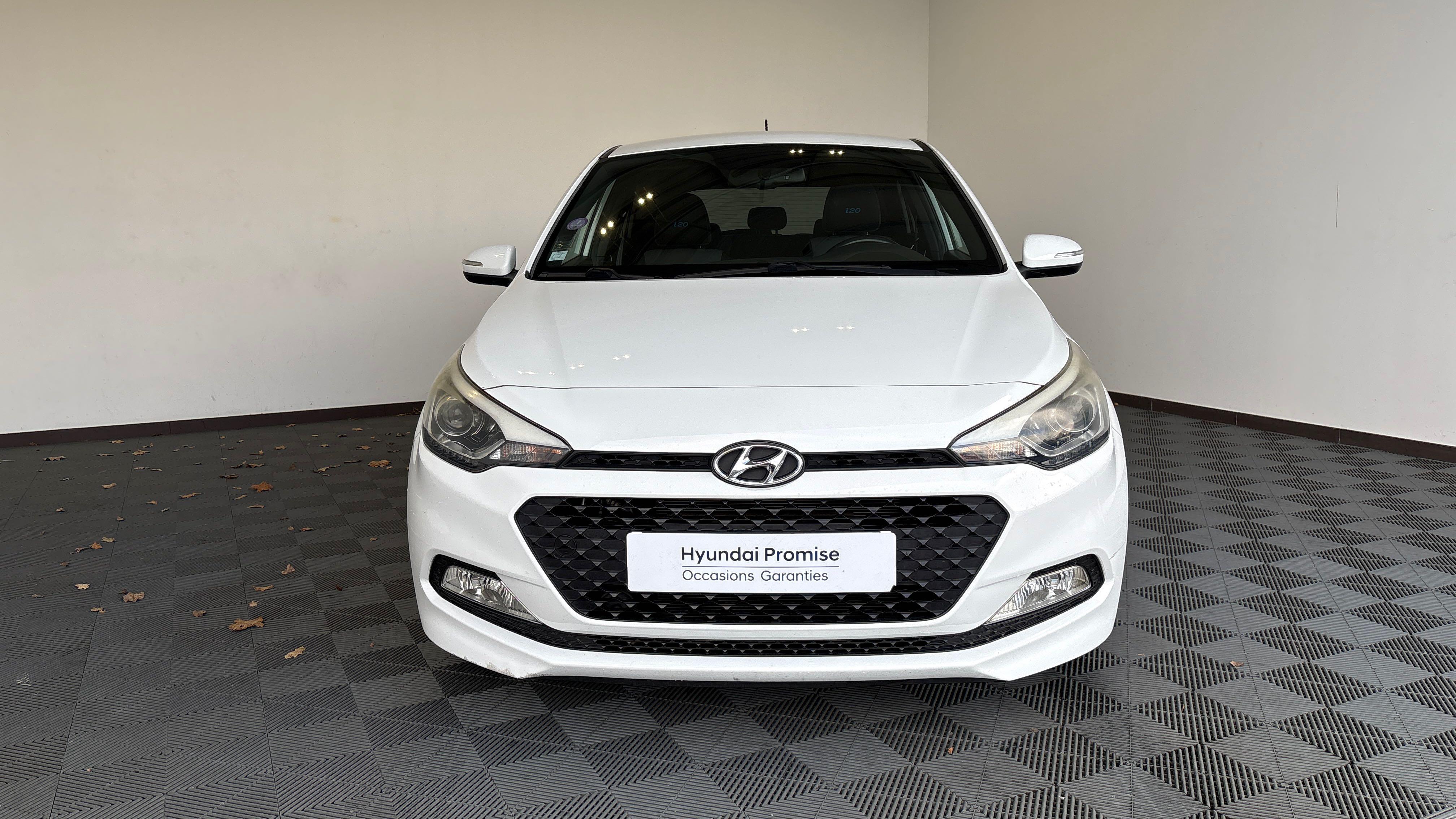 HYUNDAI i20 1.2 84 GO! Navi - Véhicule Occasion Océane Auto
