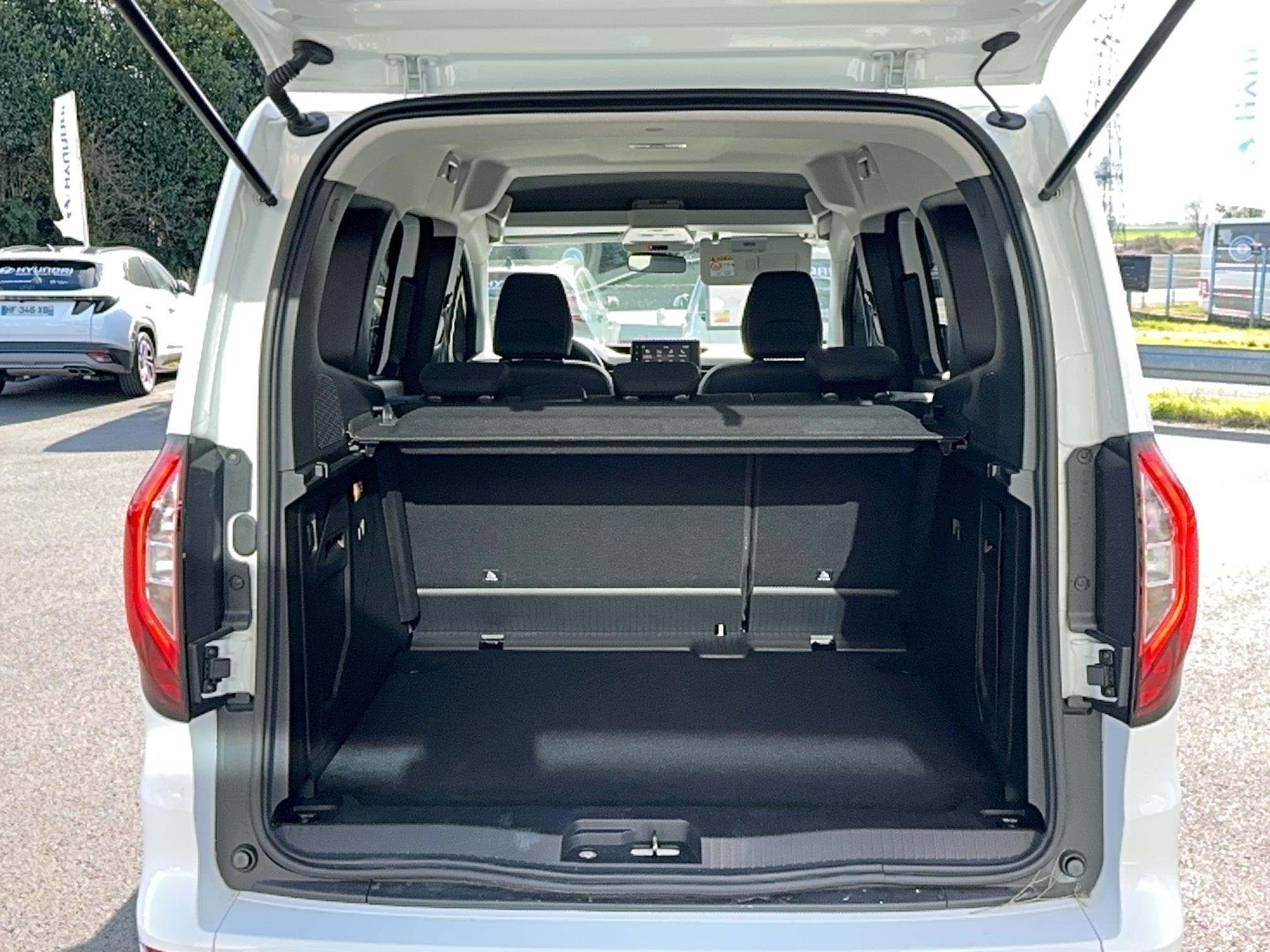 RENAULT Kangoo Blue dCi 95 Equilibre - Véhicule Occasion Océane Auto