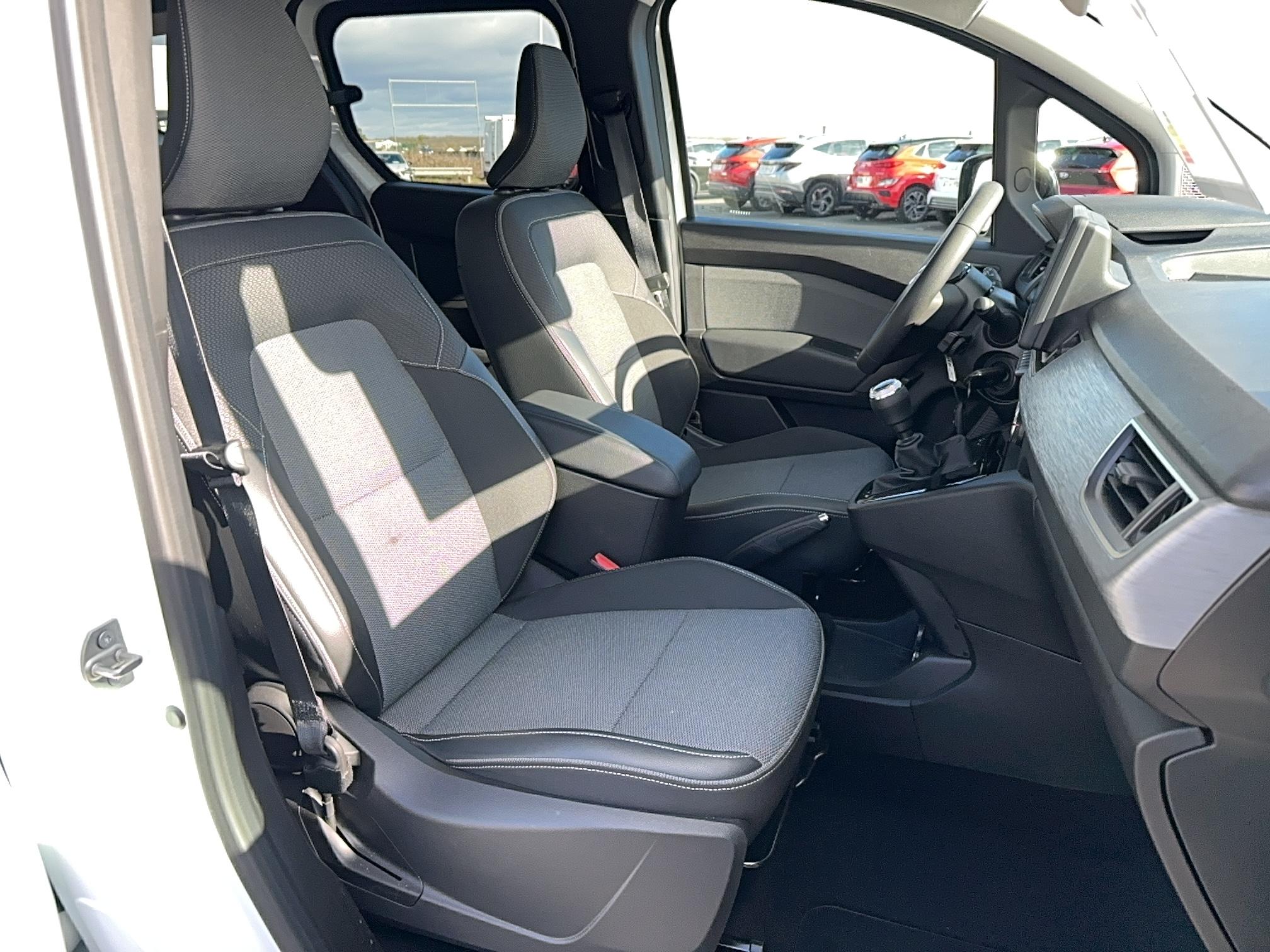 RENAULT Kangoo Blue dCi 95 Equilibre - Véhicule Occasion Océane Auto