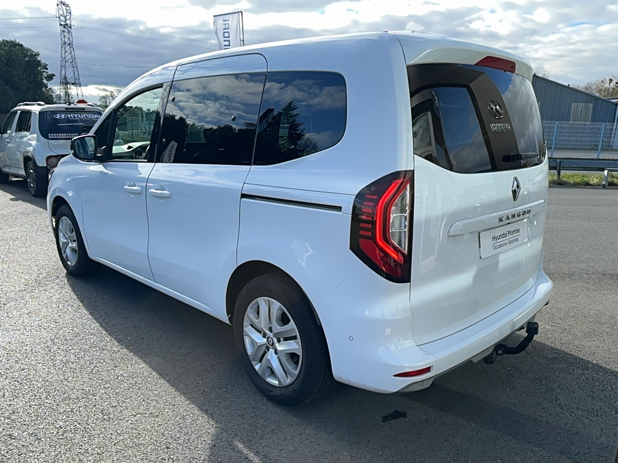 RENAULT Kangoo Blue dCi 95 Equilibre - Véhicule Occasion Océane Auto