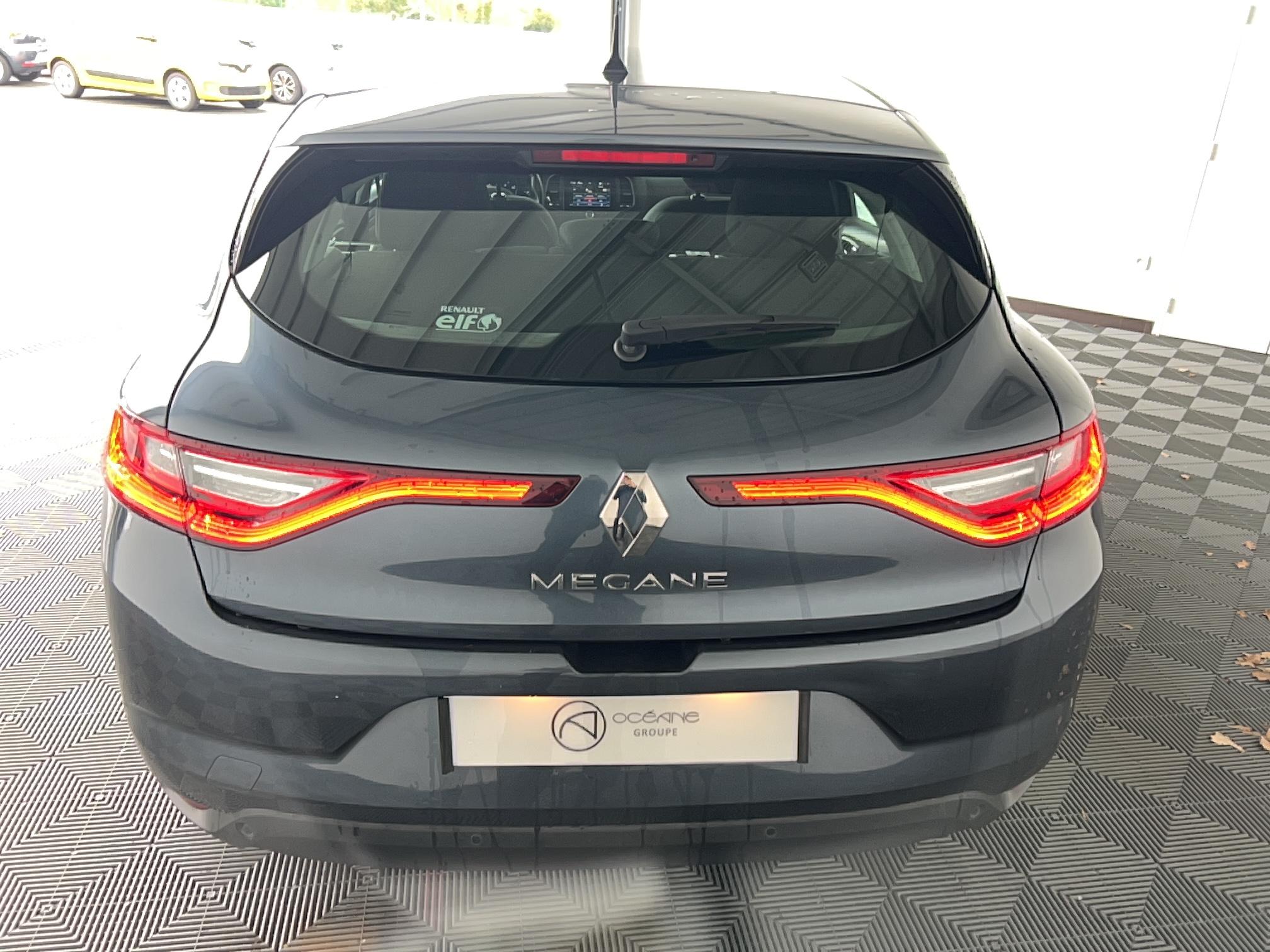 RENAULT Mégane IV Berline dCi 110 Energy EDC Business - Véhicule Occasion Océane Auto