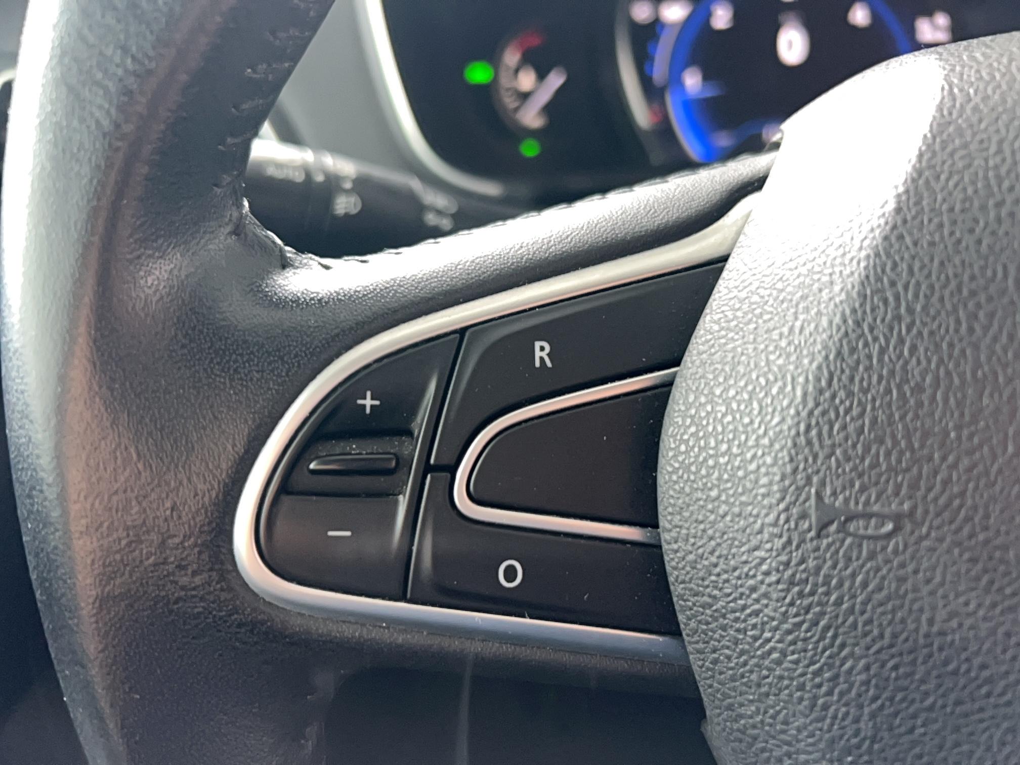 RENAULT Mégane IV Berline dCi 110 Energy EDC Business - Véhicule Occasion Océane Auto