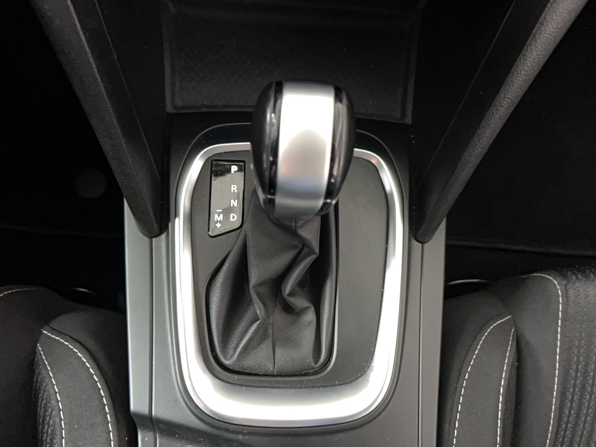 RENAULT Mégane IV Berline dCi 110 Energy EDC Business - Véhicule Occasion Océane Auto