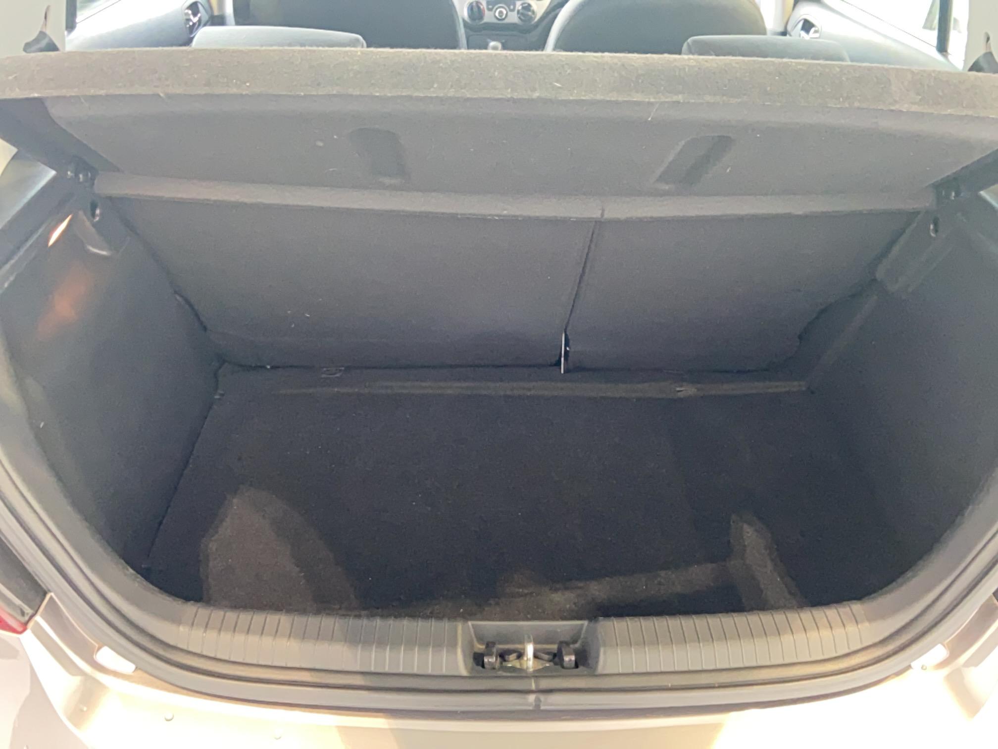 HYUNDAI i20 1.1 CRDi 75 Pack Inventive - Véhicule Occasion Océane Auto