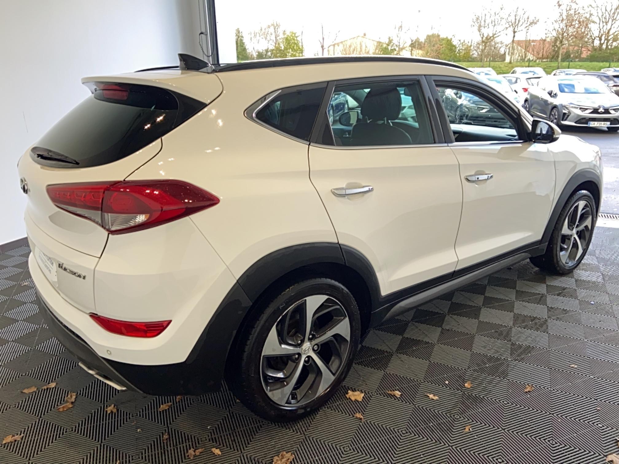 HYUNDAI Tucson 2.0 CRDi 136 2WD Executive - Véhicule Occasion Océane Auto