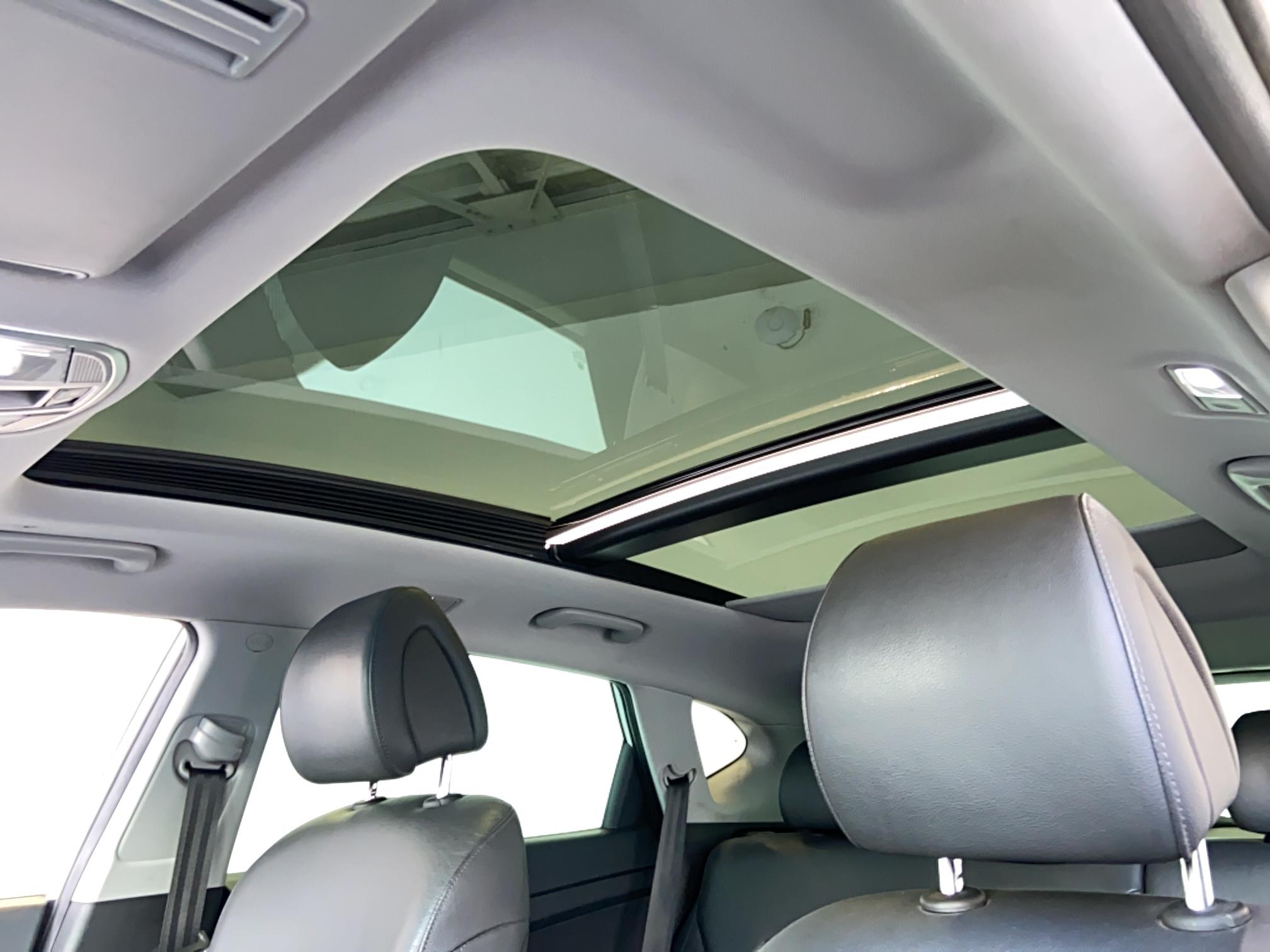 HYUNDAI Tucson 2.0 CRDi 136 2WD Executive - Véhicule Occasion Océane Auto