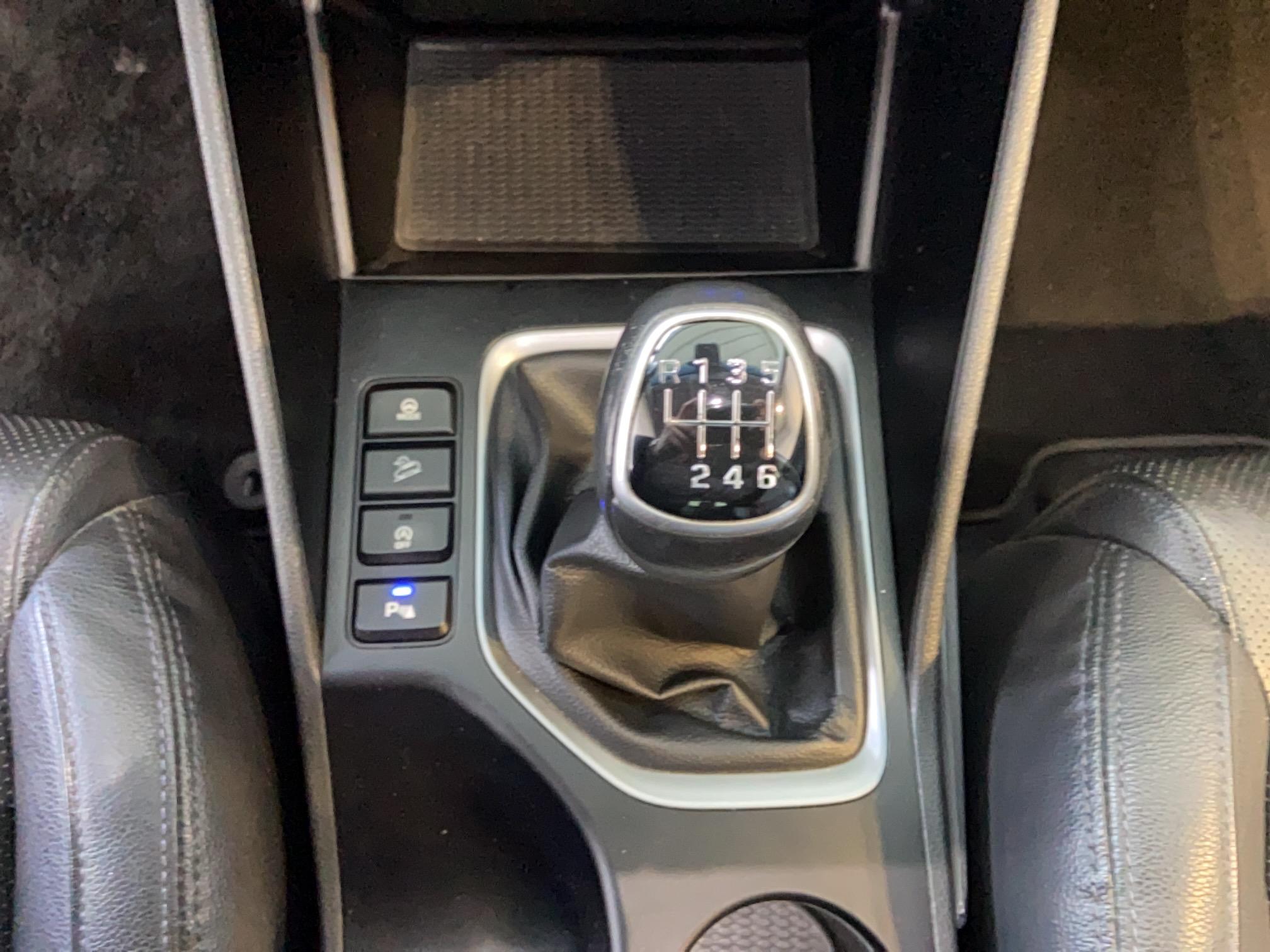 HYUNDAI Tucson 2.0 CRDi 136 2WD Executive - Véhicule Occasion Océane Auto