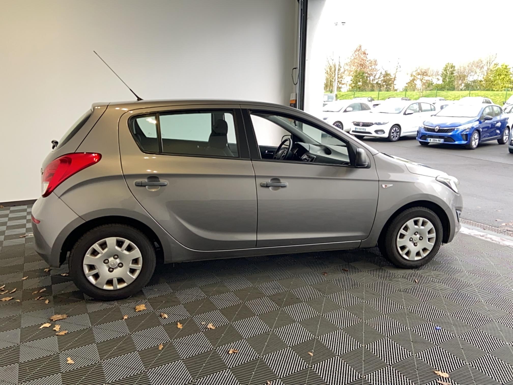 HYUNDAI i20 1.1 CRDi 75 Pack Inventive - Véhicule Occasion Océane Auto