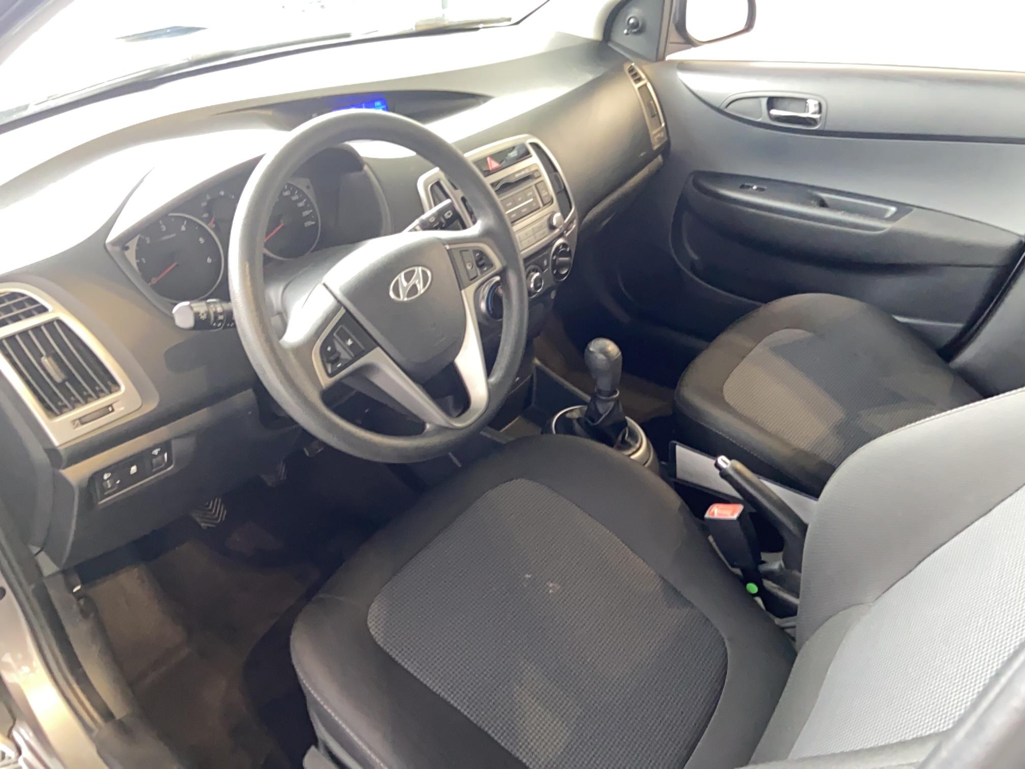 HYUNDAI i20 1.1 CRDi 75 Pack Inventive - Véhicule Occasion Océane Auto