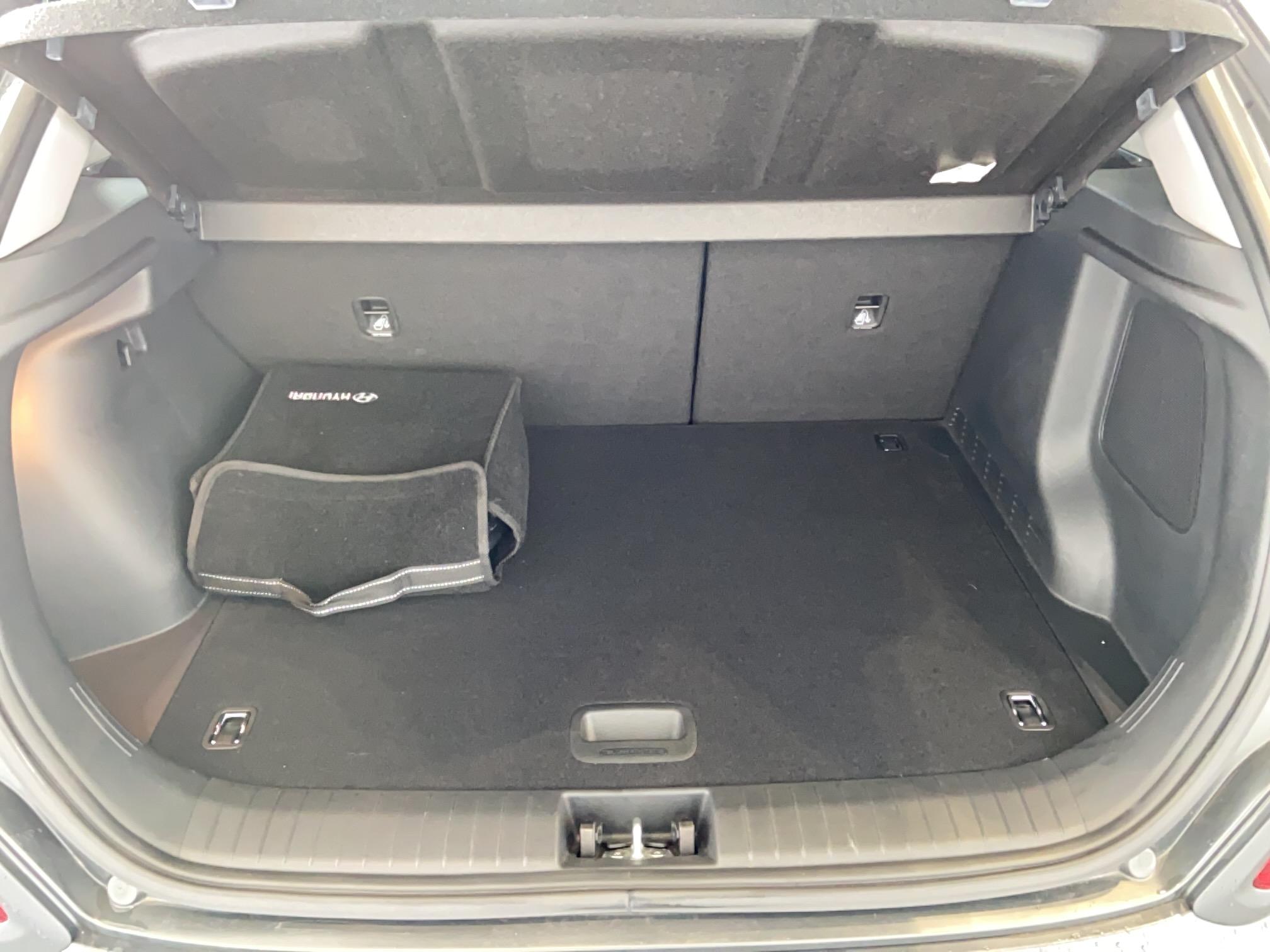 HYUNDAI Kona Electrique 64 kWh - 204 ch Executive Style - Véhicule Occasion Océane Auto