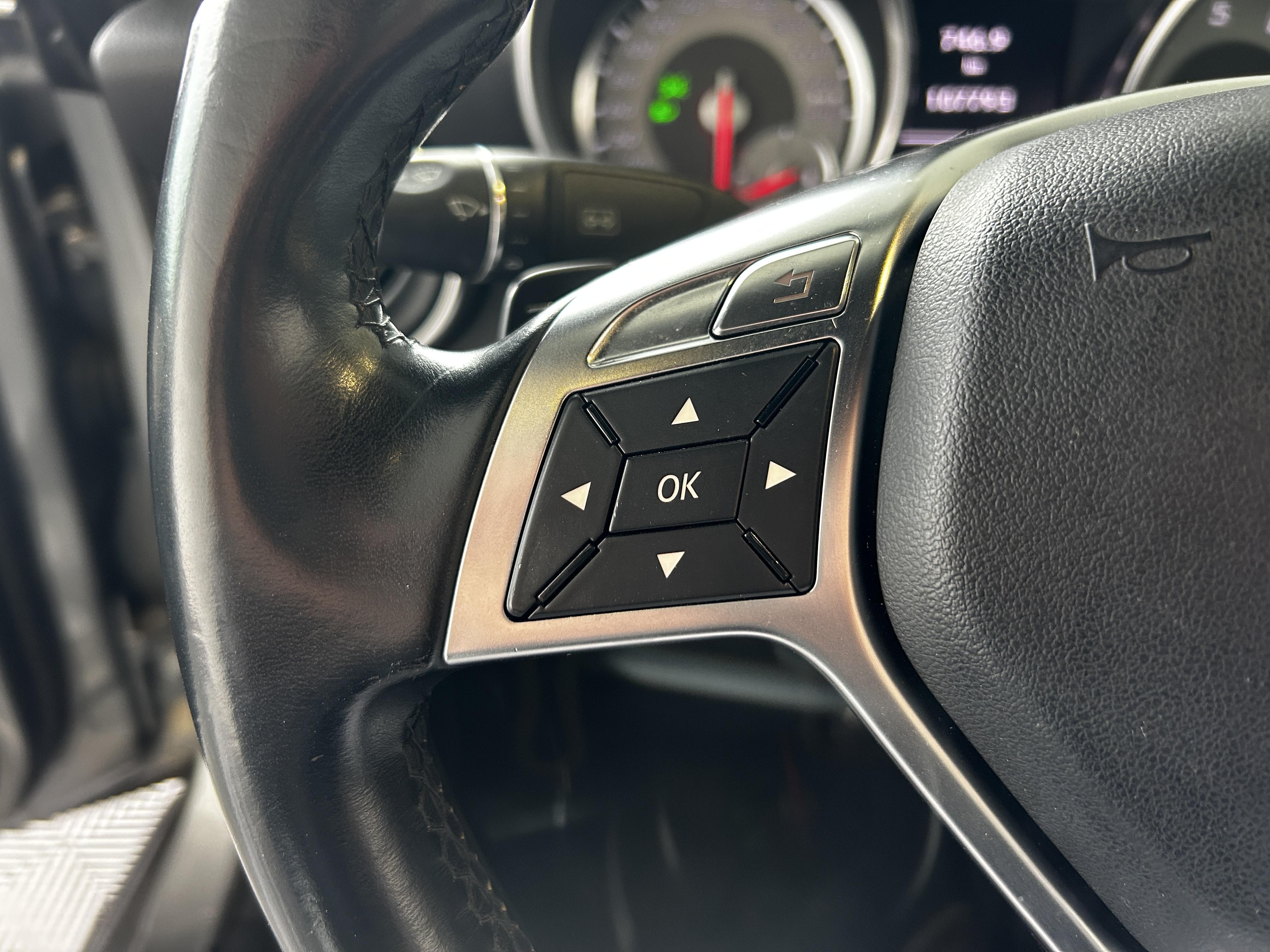 MERCEDES SLK 200 K BlueEFFICIENCY A - Véhicule Occasion Océane Auto