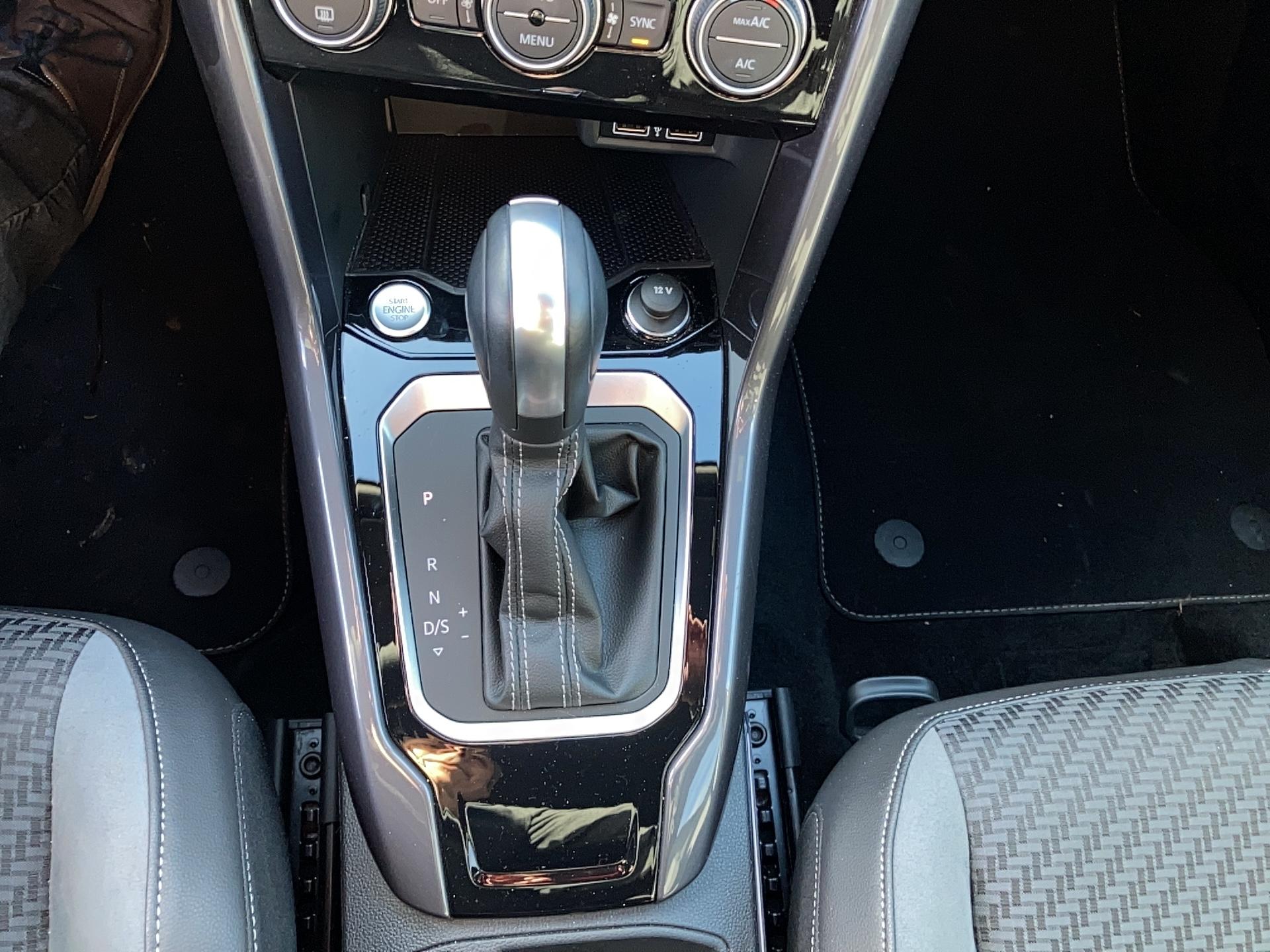 VOLKSWAGEN T-Roc 1.5 TSI 150 EVO Start/Stop DSG7 R-Line - Véhicule Occasion Océane Auto