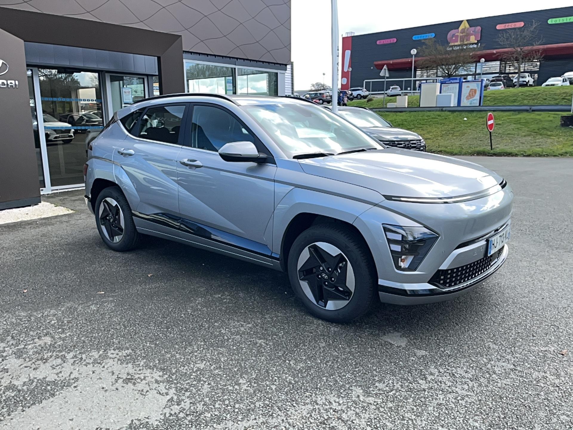 HYUNDAI Kona Electrique 65 kWh - 217 ch Intuitive - Véhicule Occasion Océane Auto