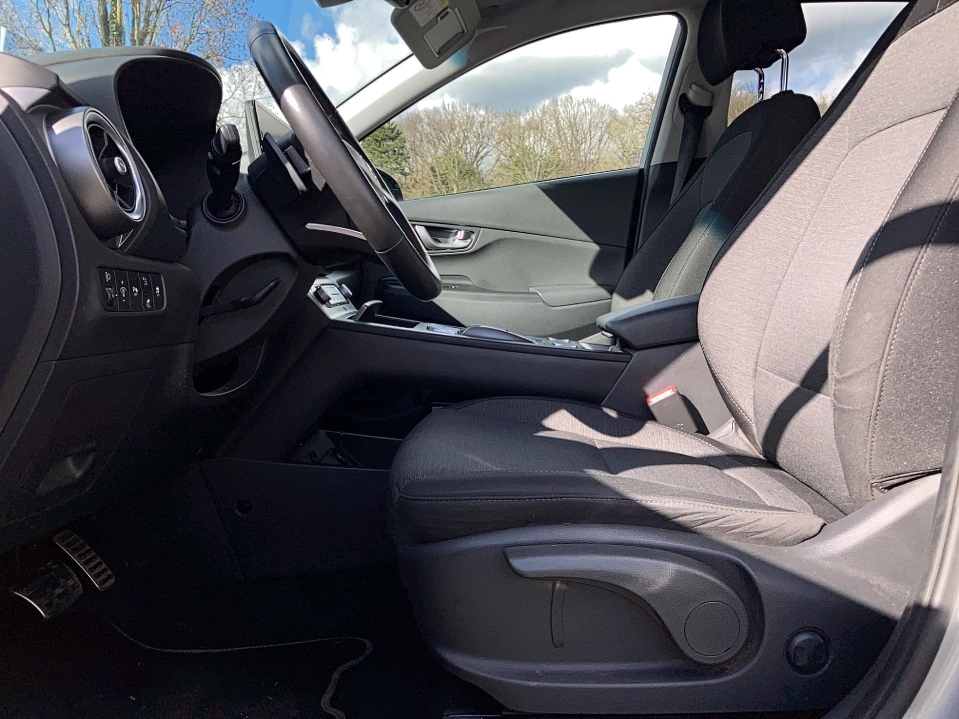 HYUNDAI Kona Electrique 39 kWh - 136 ch Creative - Véhicule Occasion Océane Auto