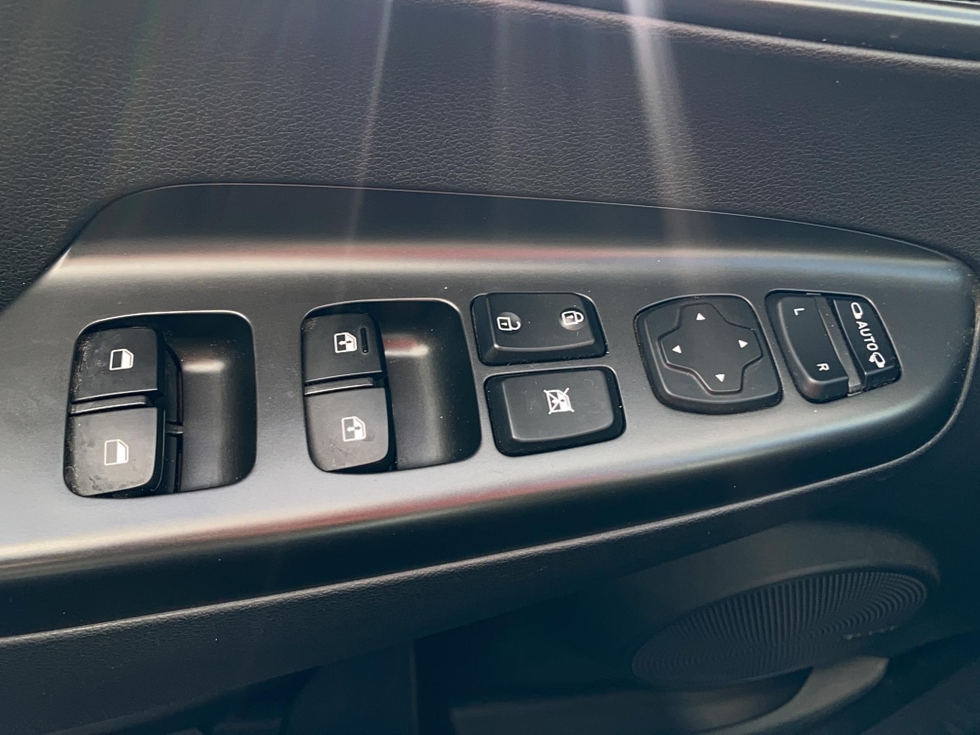 HYUNDAI Kona Electrique 39 kWh - 136 ch Creative - Véhicule Occasion Océane Auto