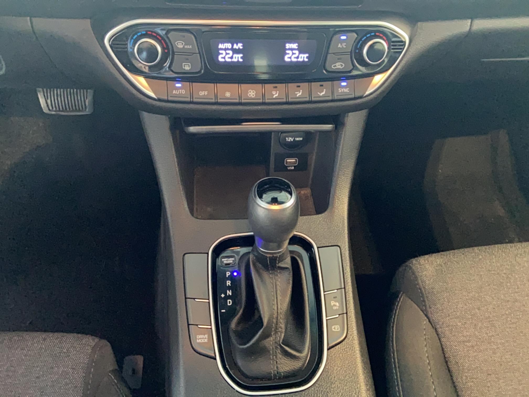 HYUNDAI i30 1.6 CRDi 115  DCT-7 Creative - Véhicule Occasion Océane Auto