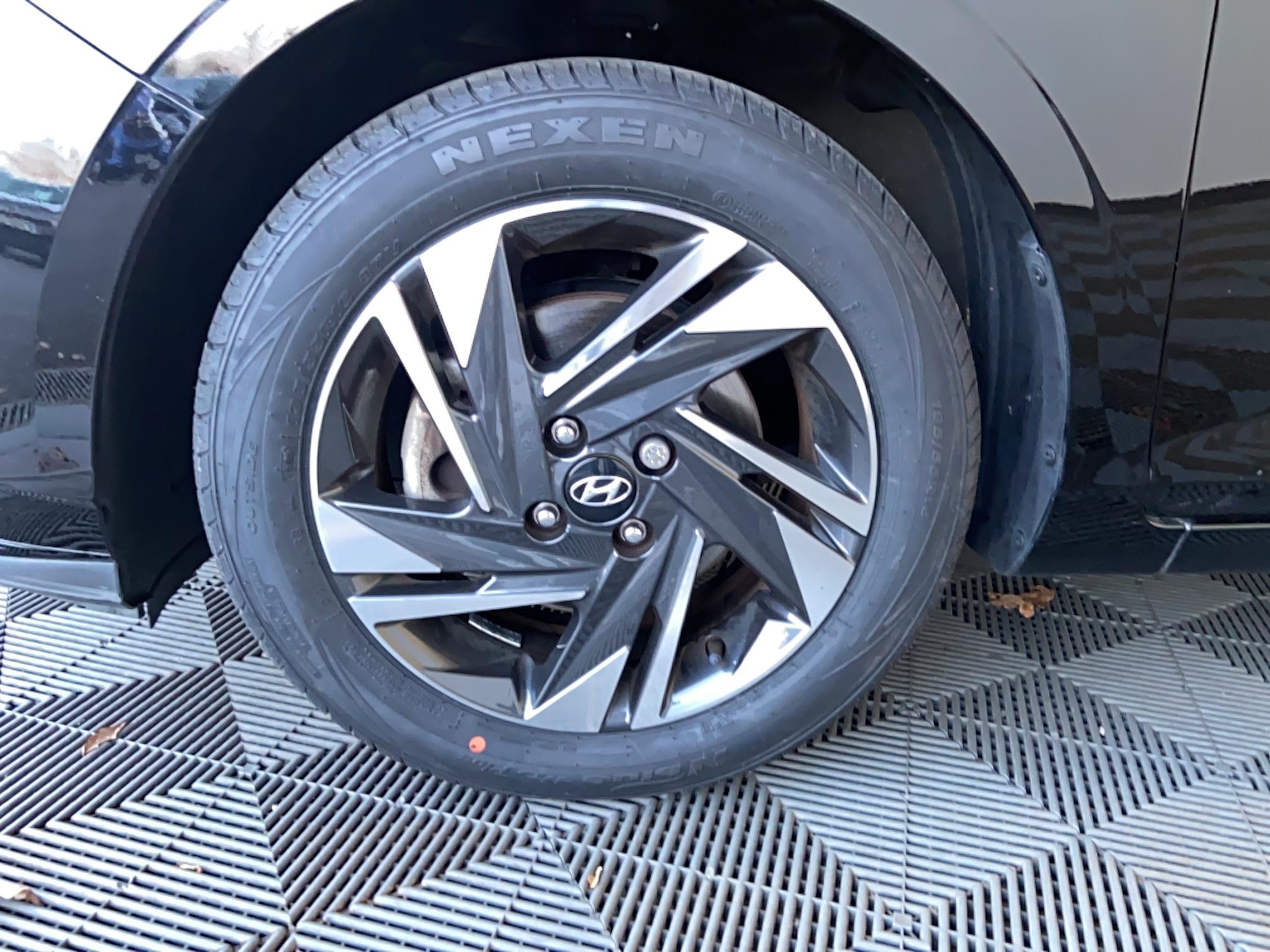 HYUNDAI i20 1.0 T-GDi 100 DCT-7 Hybrid 48V Intuitive - Véhicule Occasion Océane Auto