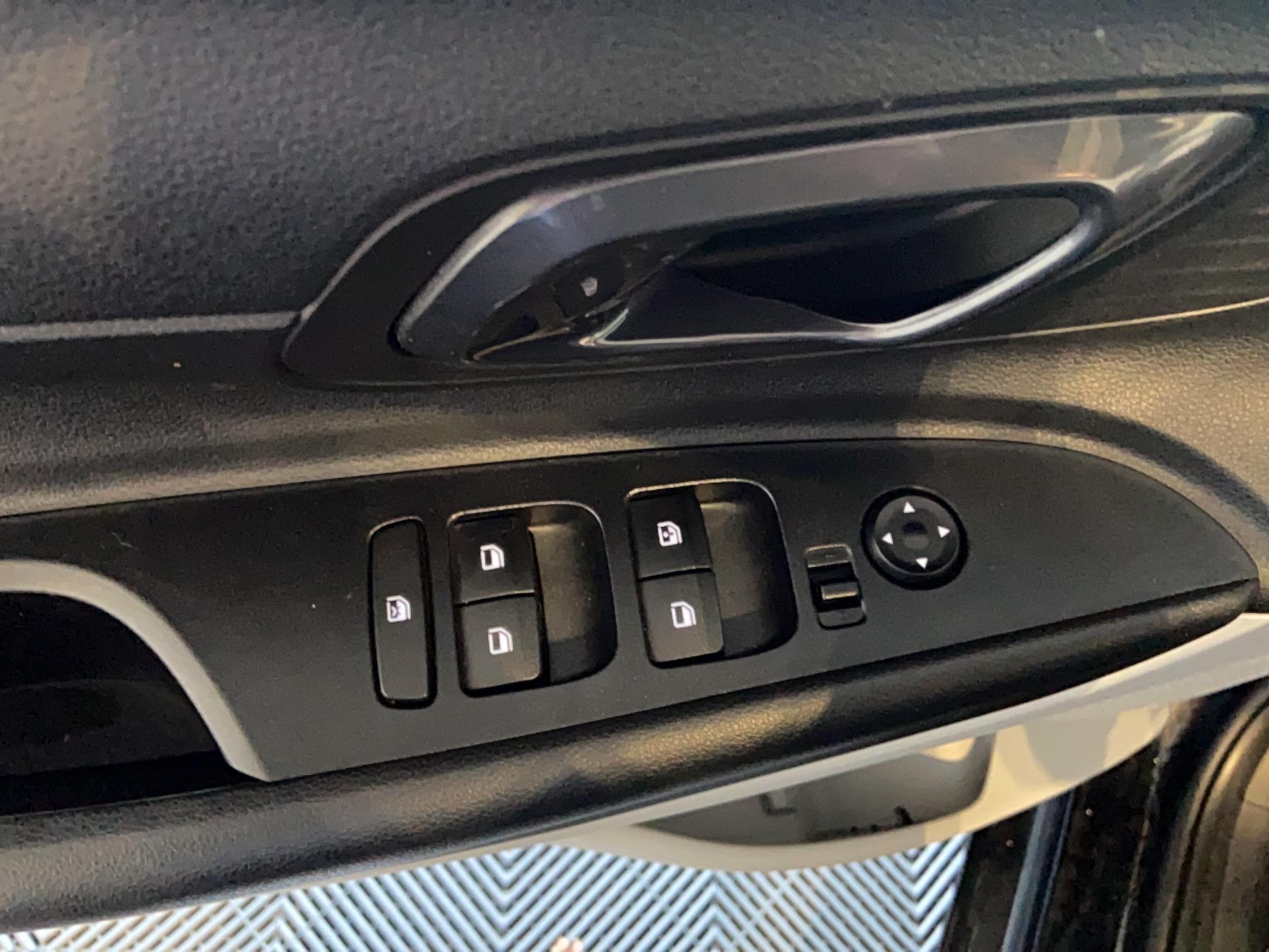 HYUNDAI i20 1.0 T-GDi 100 DCT-7 Hybrid 48V Intuitive - Véhicule Occasion Océane Auto