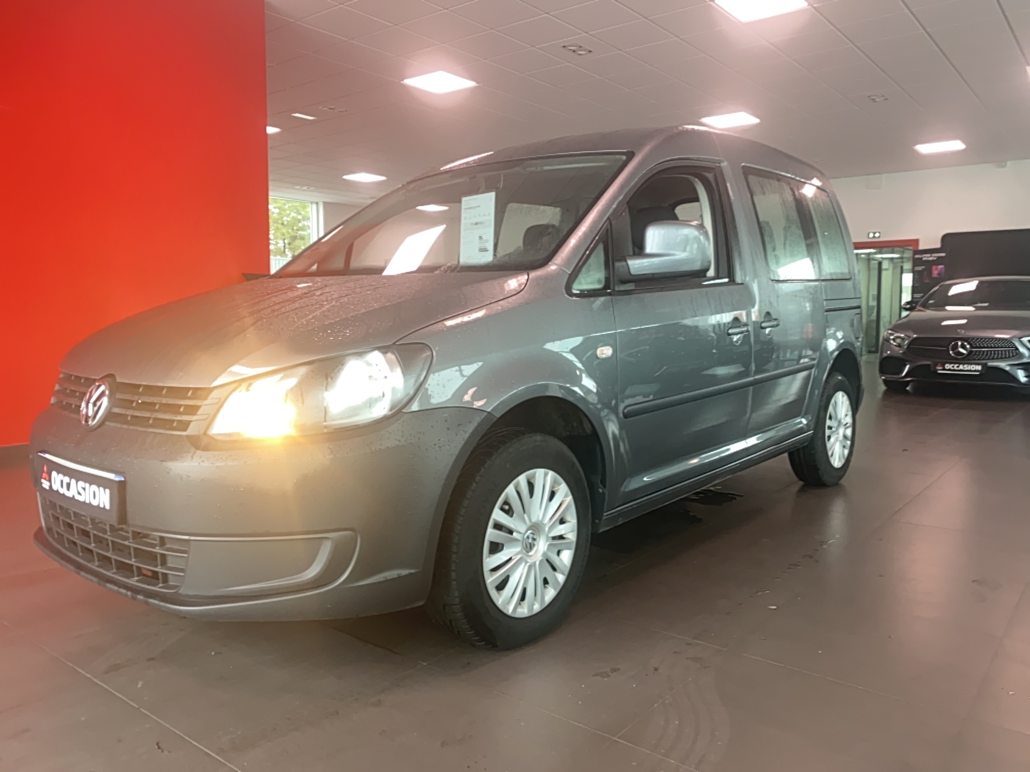 VOLKSWAGEN UTILITAIRES Caddy 1.6 CR TDI 102 FAP Trendline - Véhicule Occasion Océane Auto