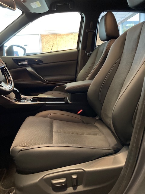 MITSUBISHI Eclipse Cross 2.4 MIVEC PHEV Twin Motor 4WD BLACK Collection - Véhicule Occasion - Océane Auto MITSUBISHI Eclipse Cross 2.4 MIVEC PHEV Twin Motor 4WD BLACK Collection - Véhicule Occasion Océane Auto