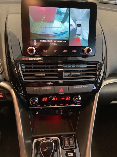 MITSUBISHI Eclipse Cross 2.4 MIVEC PHEV Twin Motor 4WD BLACK Collection - Véhicule Occasion - Océane Auto MITSUBISHI Eclipse Cross 2.4 MIVEC PHEV Twin Motor 4WD BLACK Collection - Véhicule Occasion Océane Auto