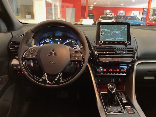 MITSUBISHI Eclipse Cross 2.4 MIVEC PHEV Twin Motor 4WD BLACK Collection - Véhicule Occasion - Océane Auto MITSUBISHI Eclipse Cross 2.4 MIVEC PHEV Twin Motor 4WD BLACK Collection - Véhicule Occasion Océane Auto