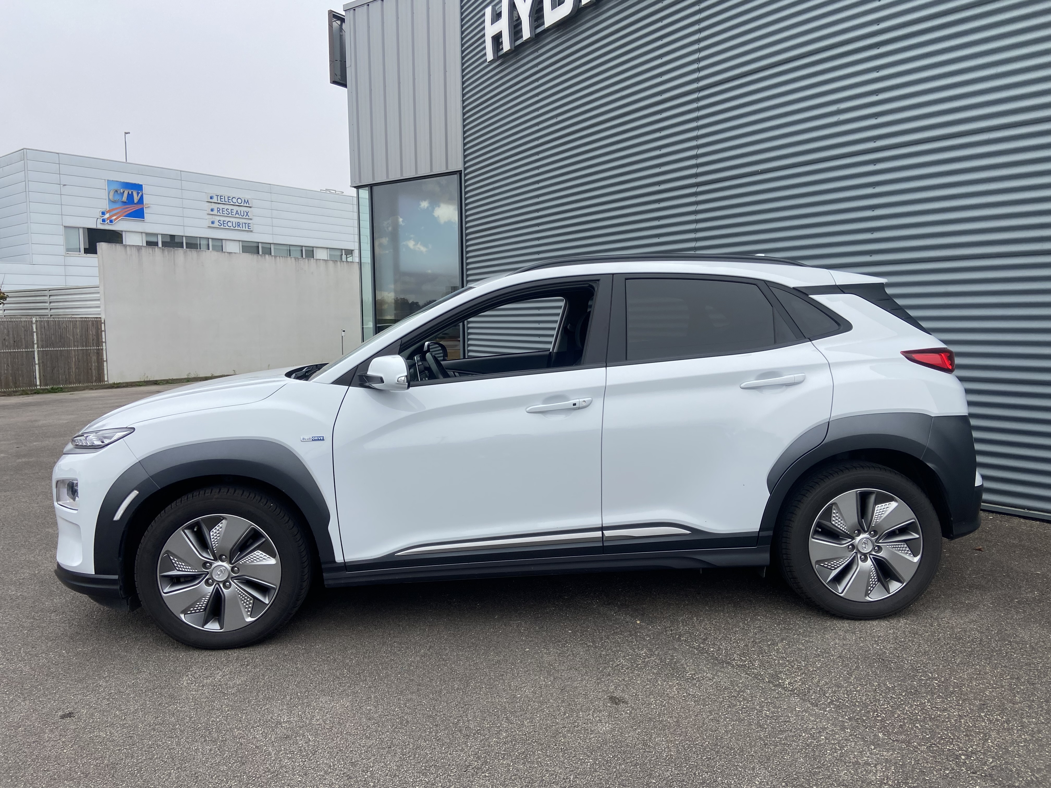 HYUNDAI Kona Electrique 39 kWh - 136 ch Creative - Véhicule Occasion Océane Auto