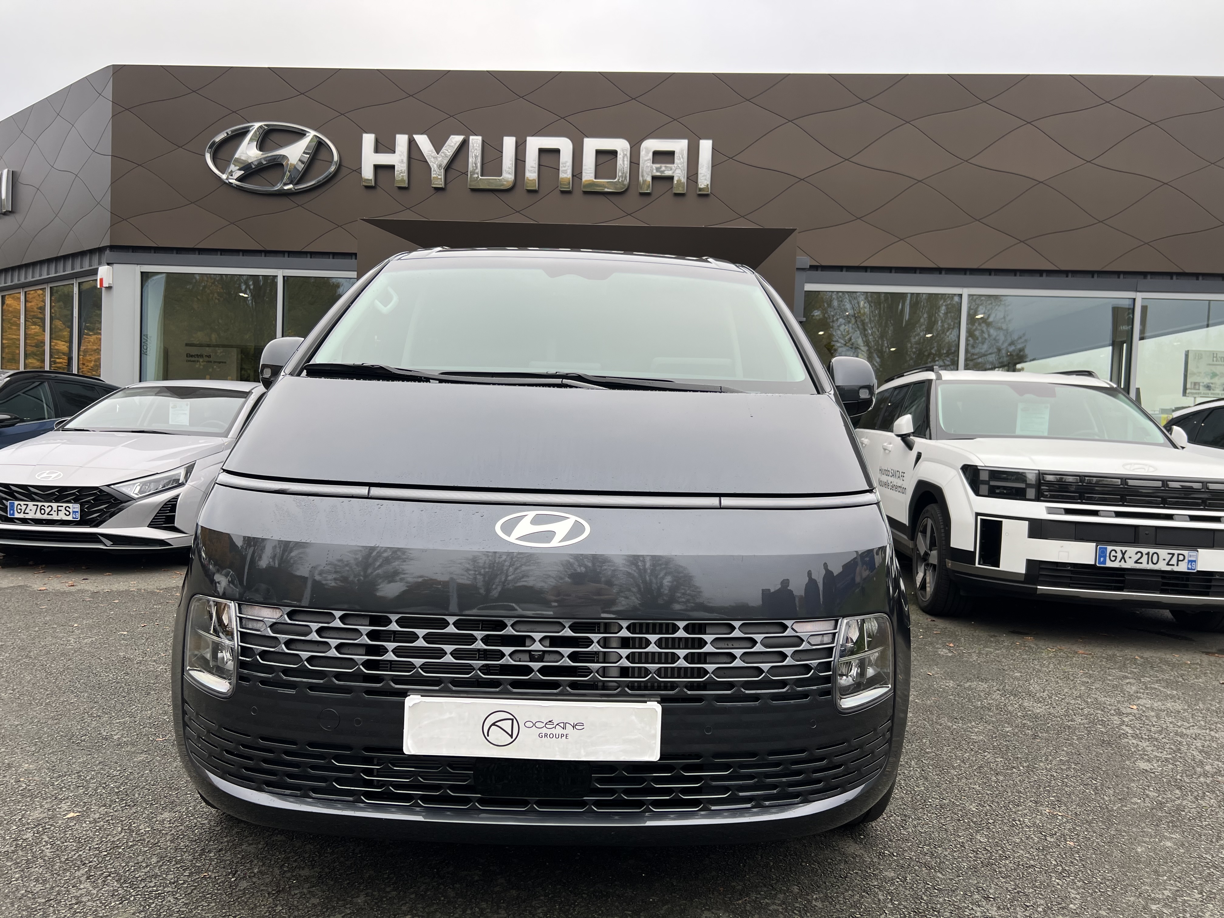 HYUNDAI Staria 1.6 T-GDI 215 Hybrid BVA6 Executive - Véhicule Occasion Océane Auto