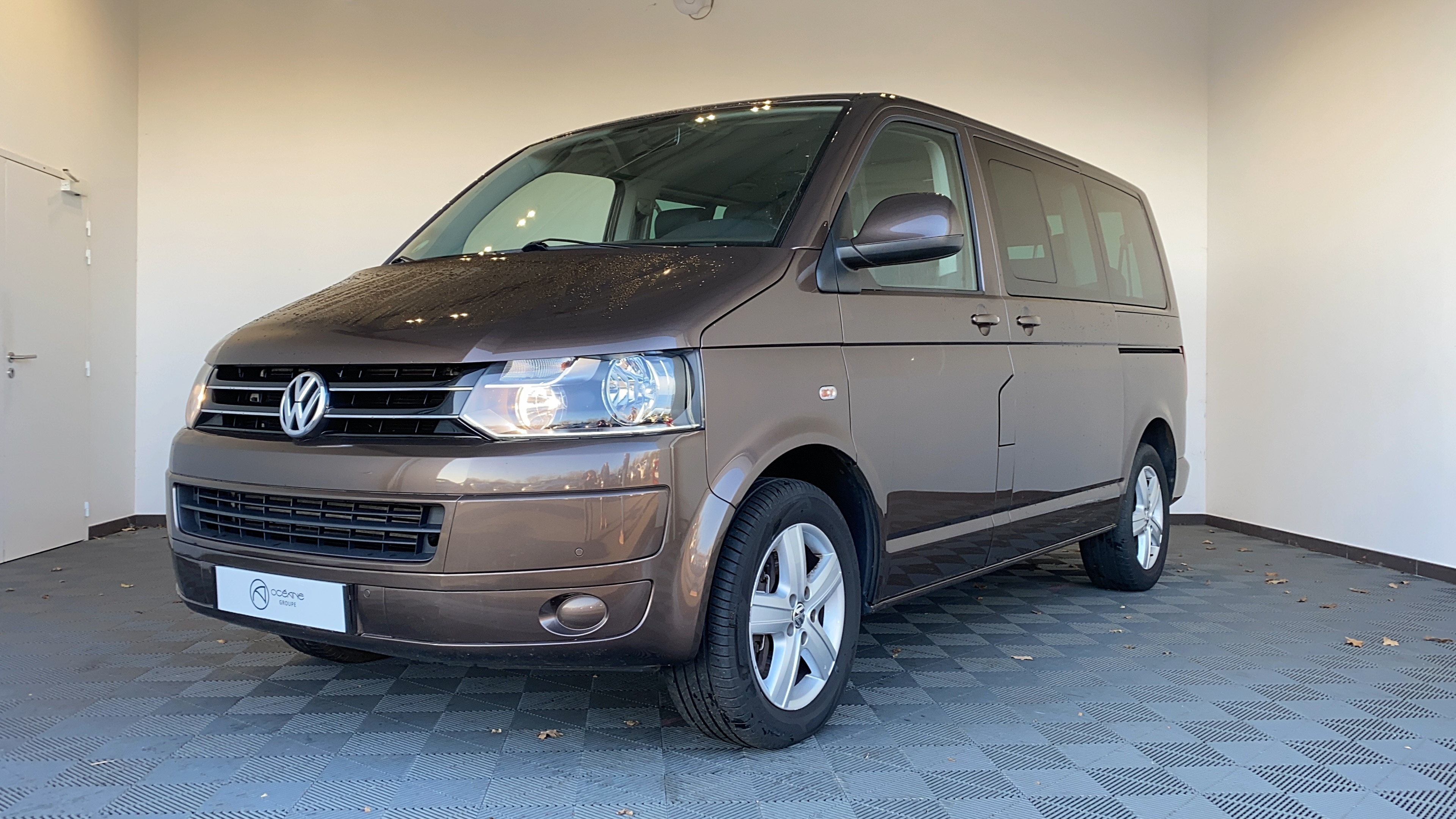 VOLKSWAGEN UTILITAIRES Caravelle 2.0 BiTDI 180 Courte 4Motion Confortline - Véhicule Occasion Océane Auto