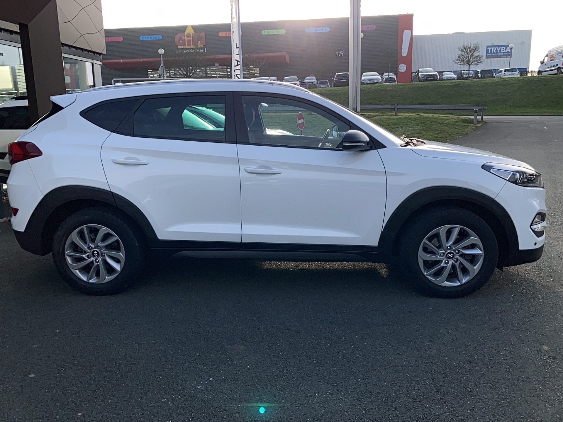 HYUNDAI Tucson 1.7 CRDi 115 2WD Business - Véhicule Occasion Océane Auto