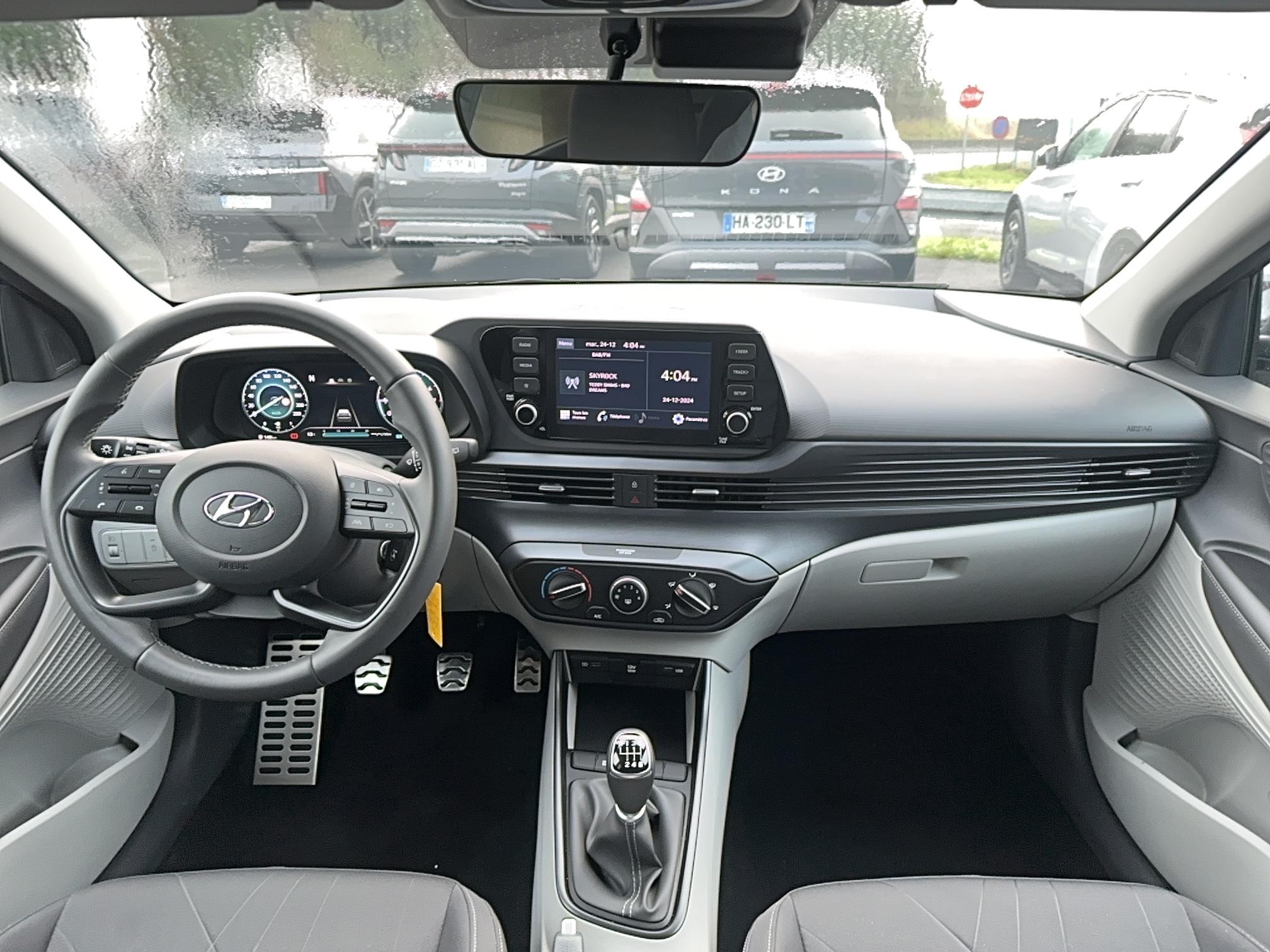 HYUNDAI Bayon 1.0 T-GDi 100 Hybrid 48V Intuitive - Véhicule Occasion - Océane Auto HYUNDAI Bayon 1.0 T-GDi 100 Hybrid 48V Intuitive - Véhicule Occasion Océane Auto