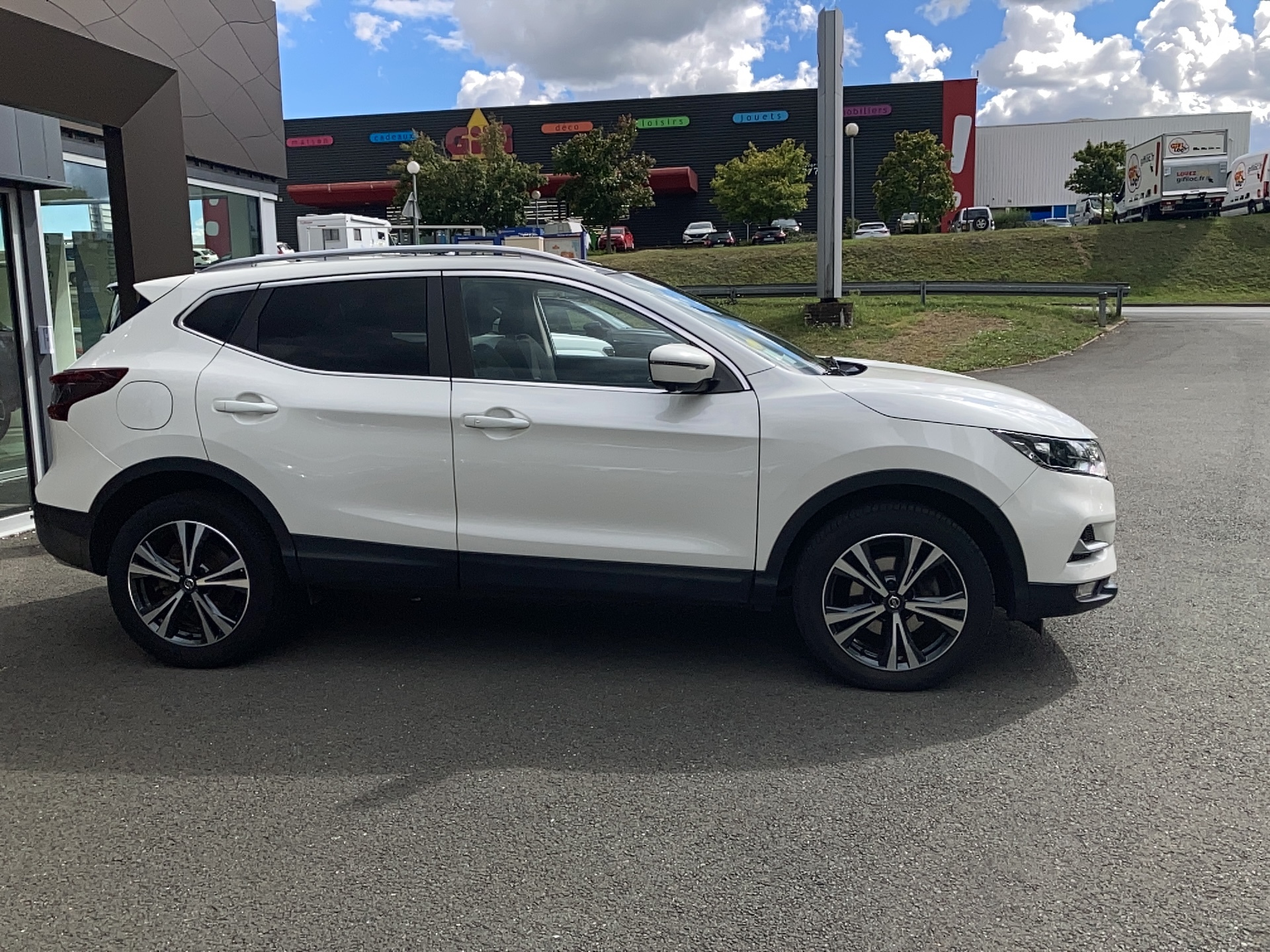 NISSAN Qashqai 1.5 dCi 115 N-Connecta - Véhicule Occasion Océane Auto