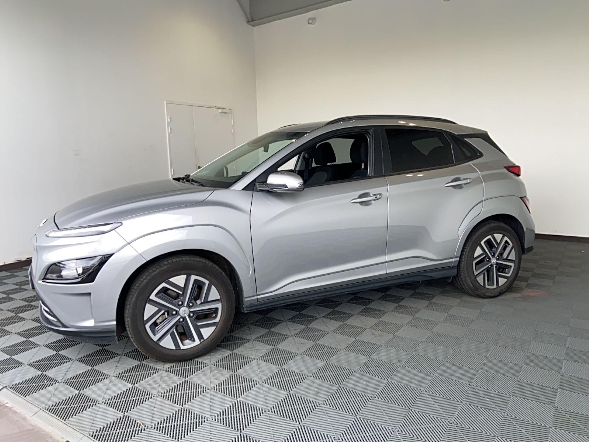 HYUNDAI Kona Electrique 39 kWh - 136 ch Intuitive - Véhicule Occasion Océane Auto