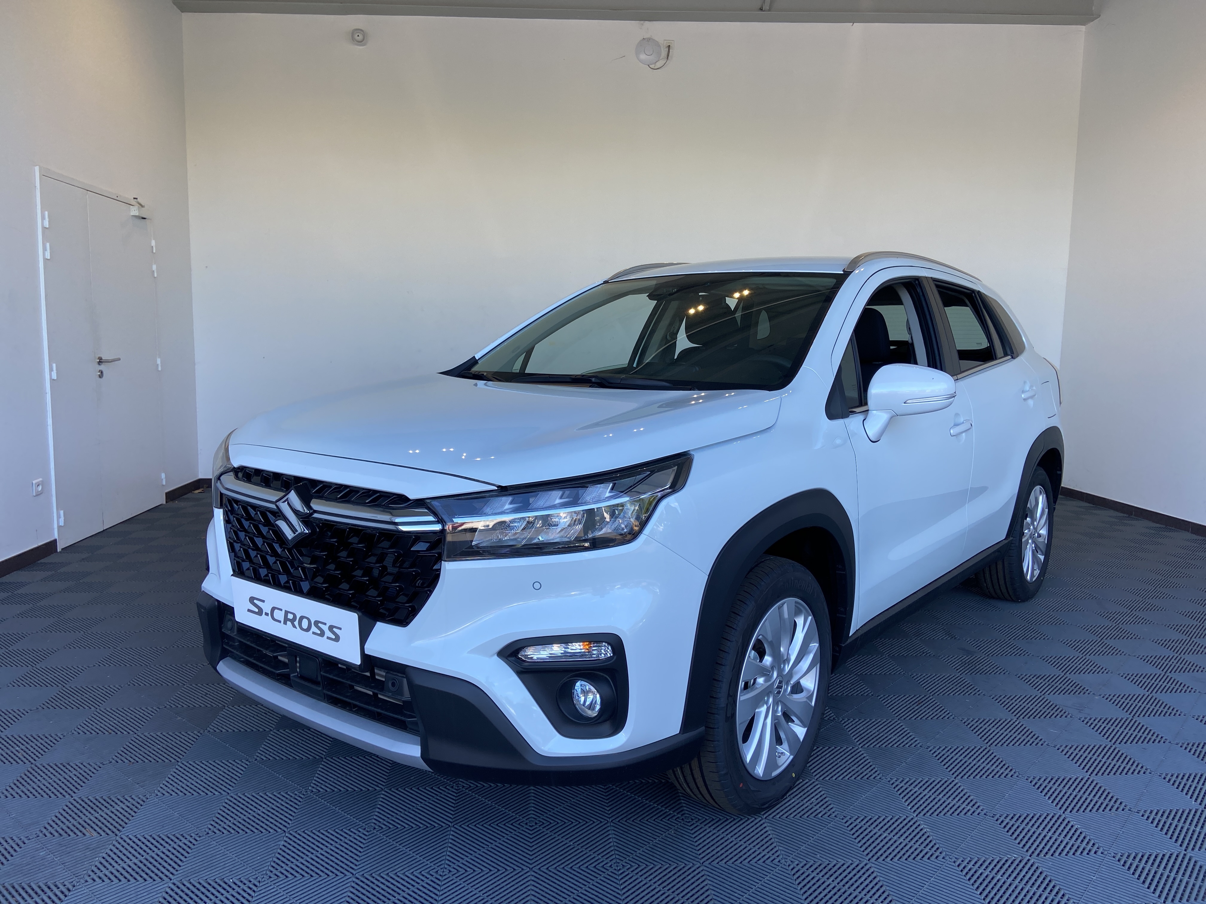 SUZUKI S-Cross 1.4 Boosterjet Hybrid Privilège - Véhicule Occasion - Océane Auto SUZUKI S-Cross 1.4 Boosterjet Hybrid Privilège - Véhicule Occasion Océane Auto