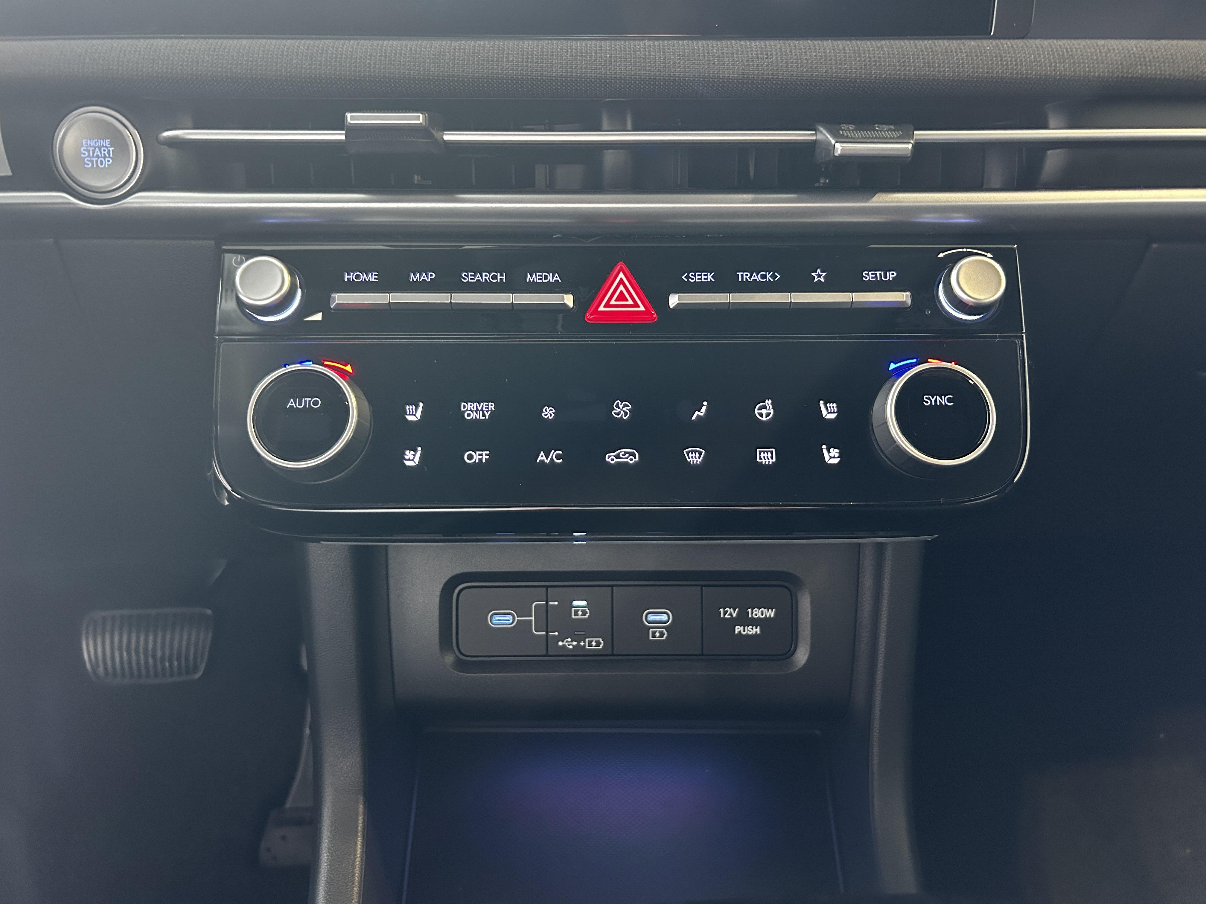 HYUNDAI Tucson 1.6 T-GDI 215 Hybrid BVA6 20ème Anniversaire - Véhicule Occasion - Océane Auto HYUNDAI Tucson 1.6 T-GDI 215 Hybrid BVA6 20ème Anniversaire - Véhicule Occasion Océane Auto