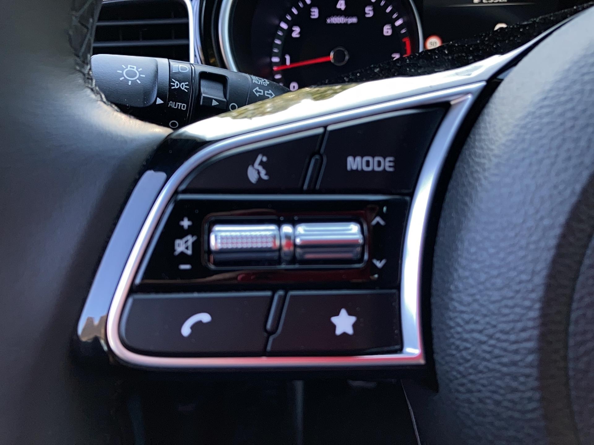 KIA XCeed 1.5l T-GDi 140 ch BVM6 ISG Premium - Véhicule Occasion - Océane Auto KIA XCeed 1.5l T-GDi 140 ch BVM6 ISG Premium - Véhicule Occasion Océane Auto