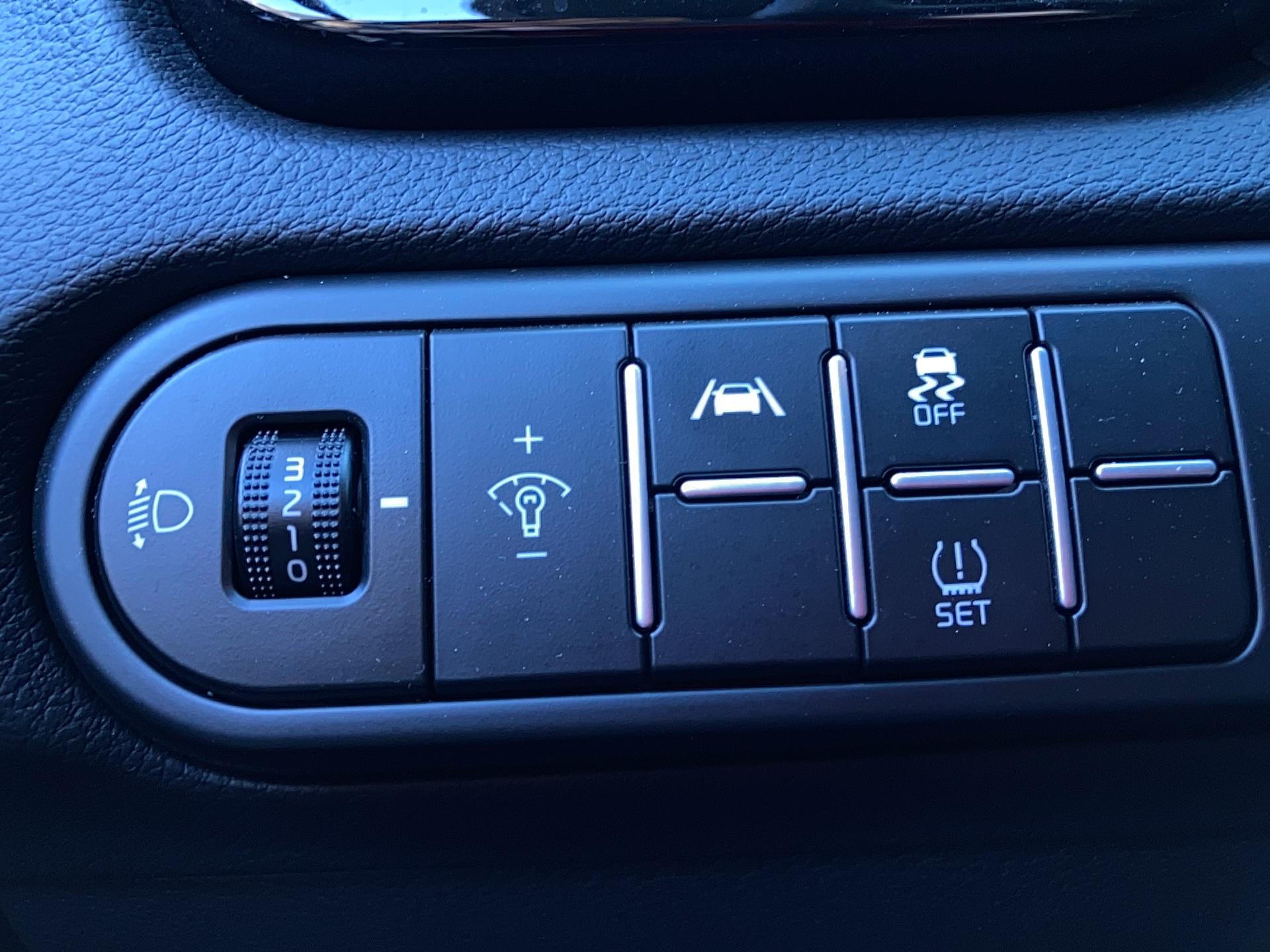 KIA XCeed 1.5l T-GDi 140 ch BVM6 ISG Premium - Véhicule Occasion - Océane Auto KIA XCeed 1.5l T-GDi 140 ch BVM6 ISG Premium - Véhicule Occasion Océane Auto