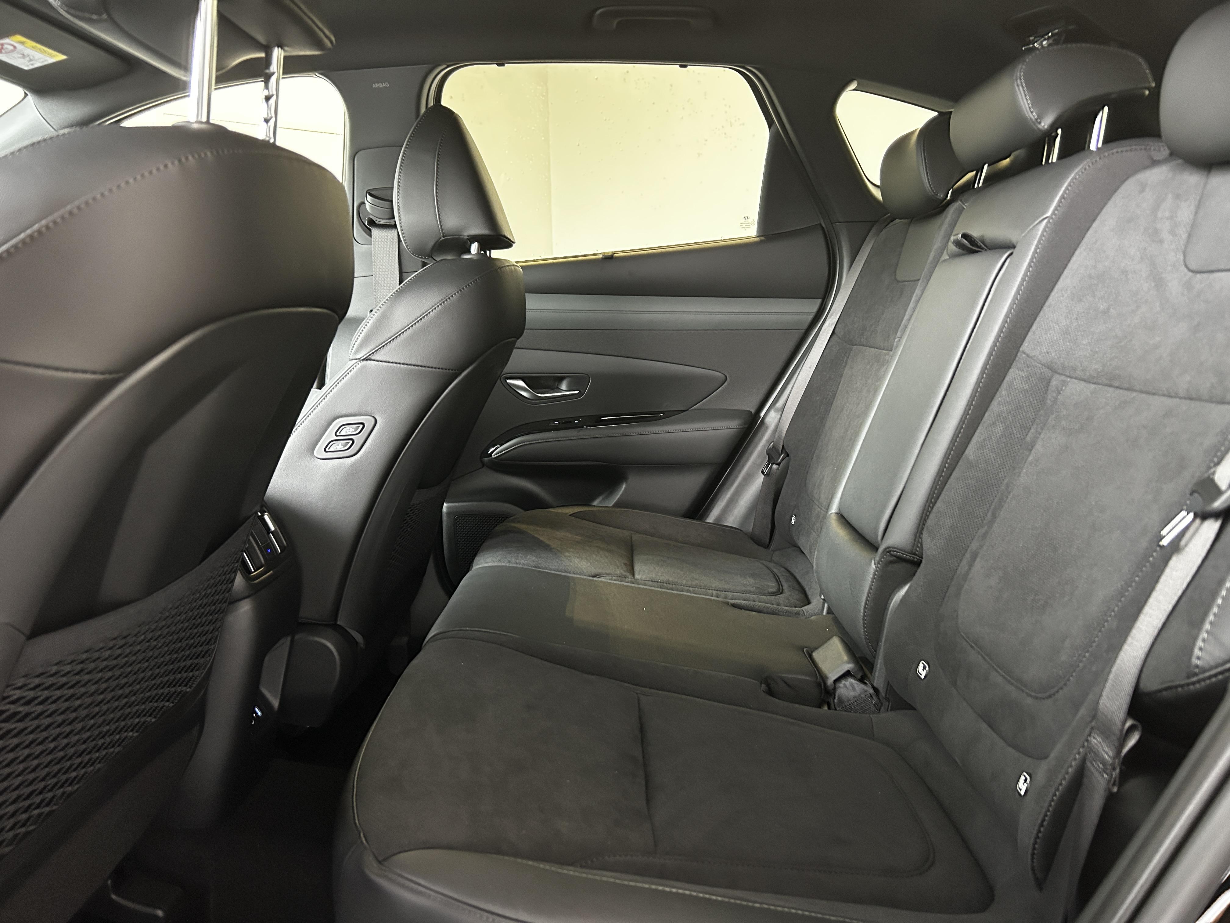 HYUNDAI Tucson 1.6 T-GDI 215 Hybrid BVA6 20ème Anniversaire - Véhicule Occasion - Océane Auto HYUNDAI Tucson 1.6 T-GDI 215 Hybrid BVA6 20ème Anniversaire - Véhicule Occasion Océane Auto