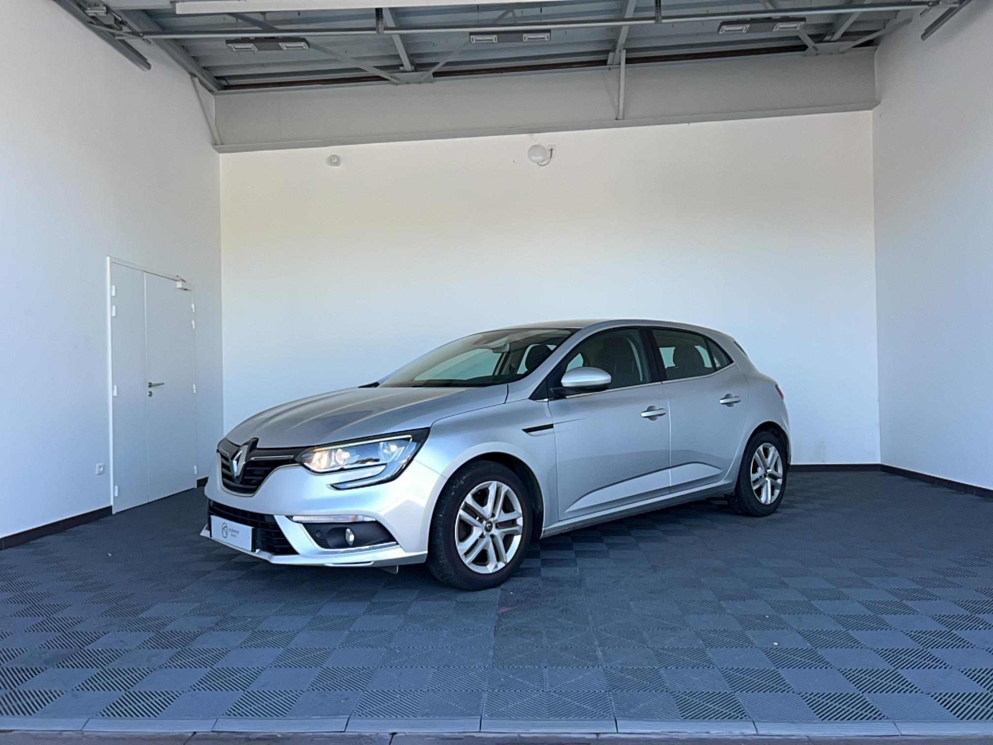 RENAULT Mégane IV Berline TCe 115 FAP Business - Véhicule Occasion - Océane Auto RENAULT Mégane IV Berline TCe 115 FAP Business - Véhicule Occasion Océane Auto